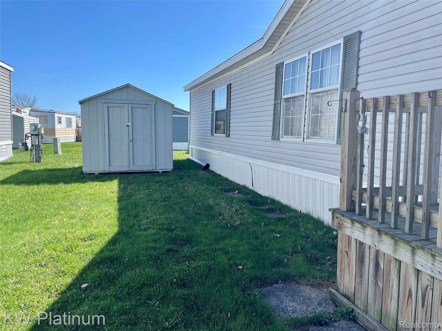 9691 Stoneypointe Dr Fair Haven, MI 48023 - Thumbnail 3
