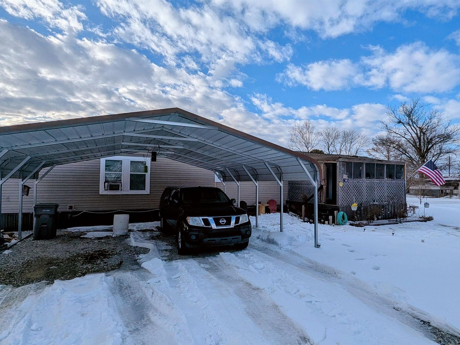 301 James St Swifton, AR 72471 - Thumbnail 3