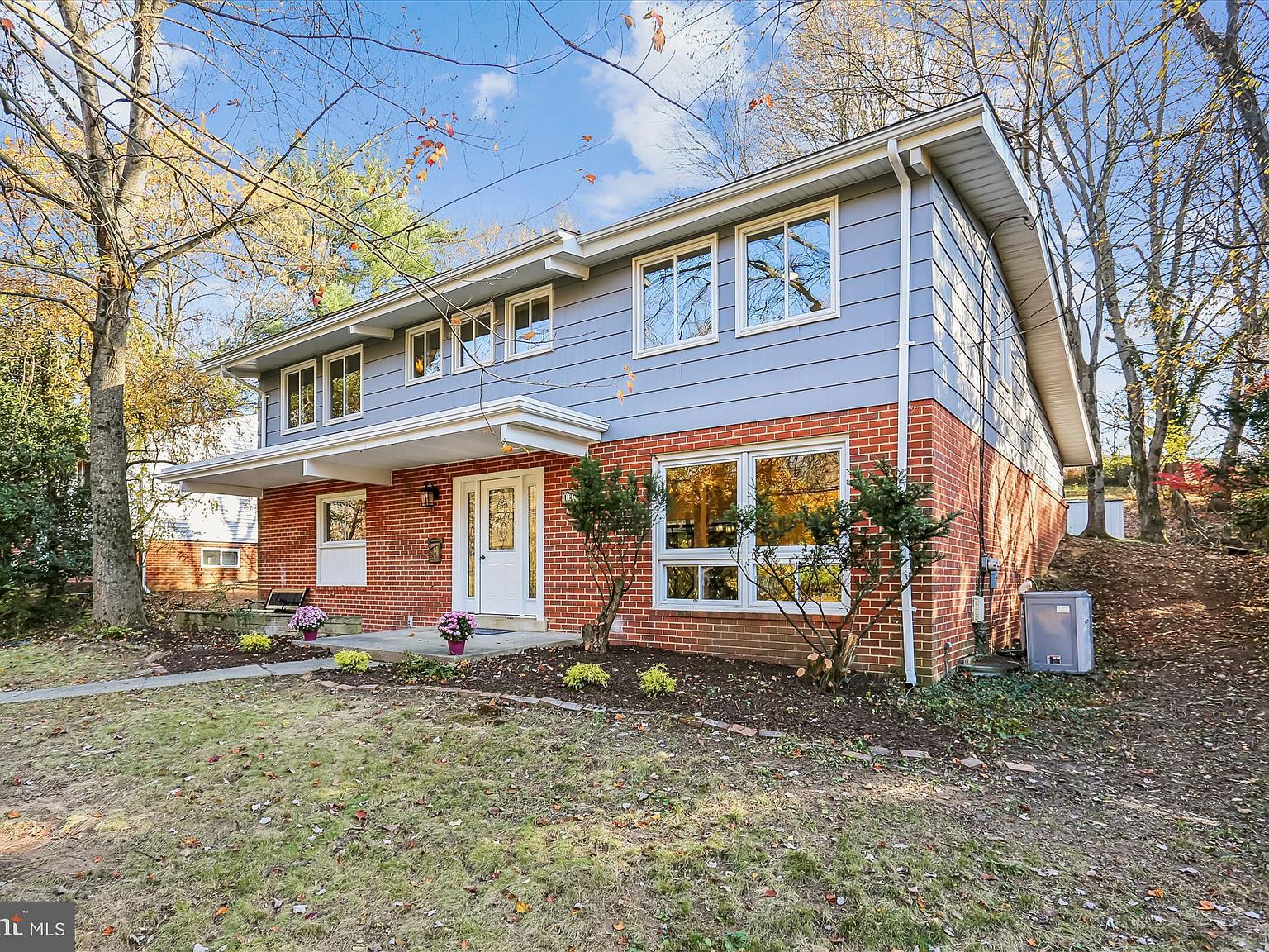 420 Lamberton Dr Silver Spring, MD 20902 - Thumbnail 3