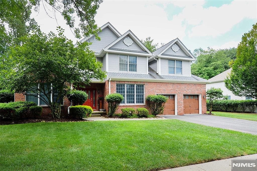 1 Woods Edge Rd Old Tappan, NJ 07675 - Thumbnail 3