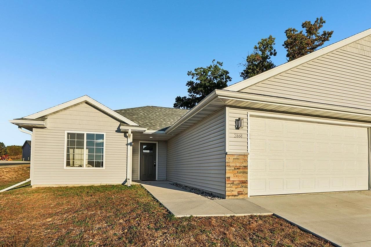 2464 Russell Ct Reedsburg, WI 53959 - Thumbnail 3