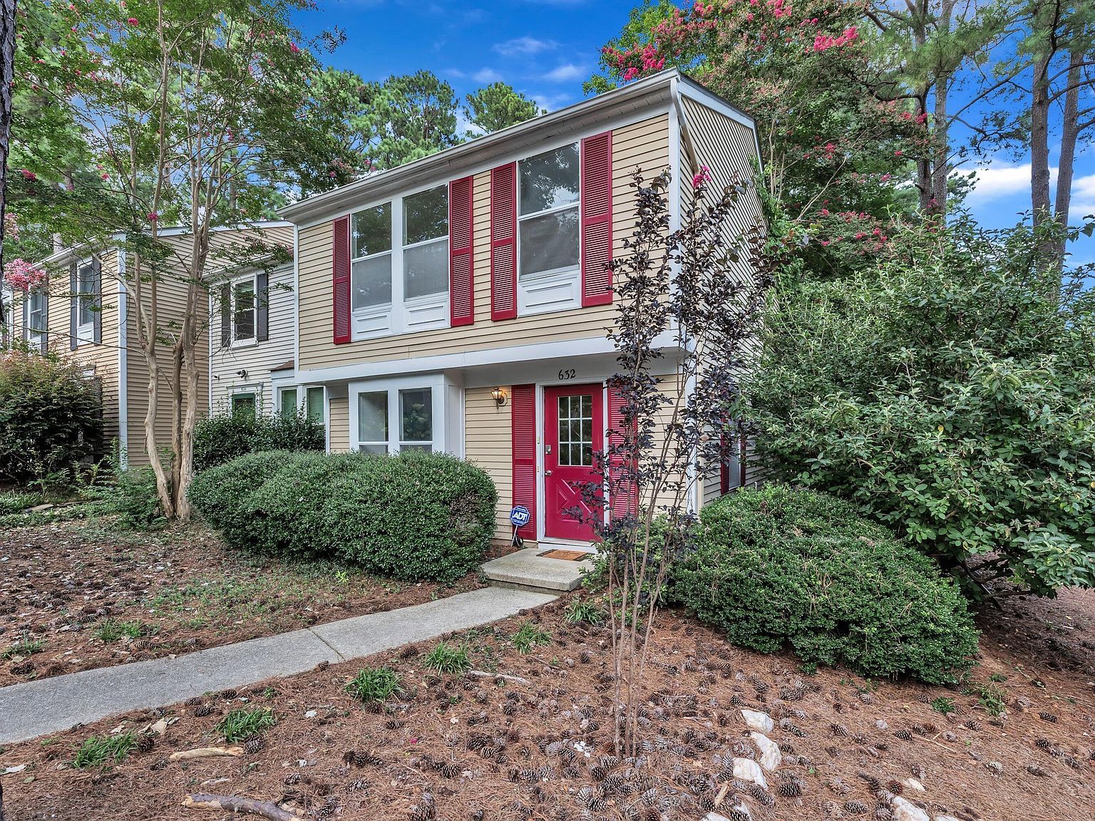 632 Middleton Ave Cary, NC 27513 - Thumbnail 3