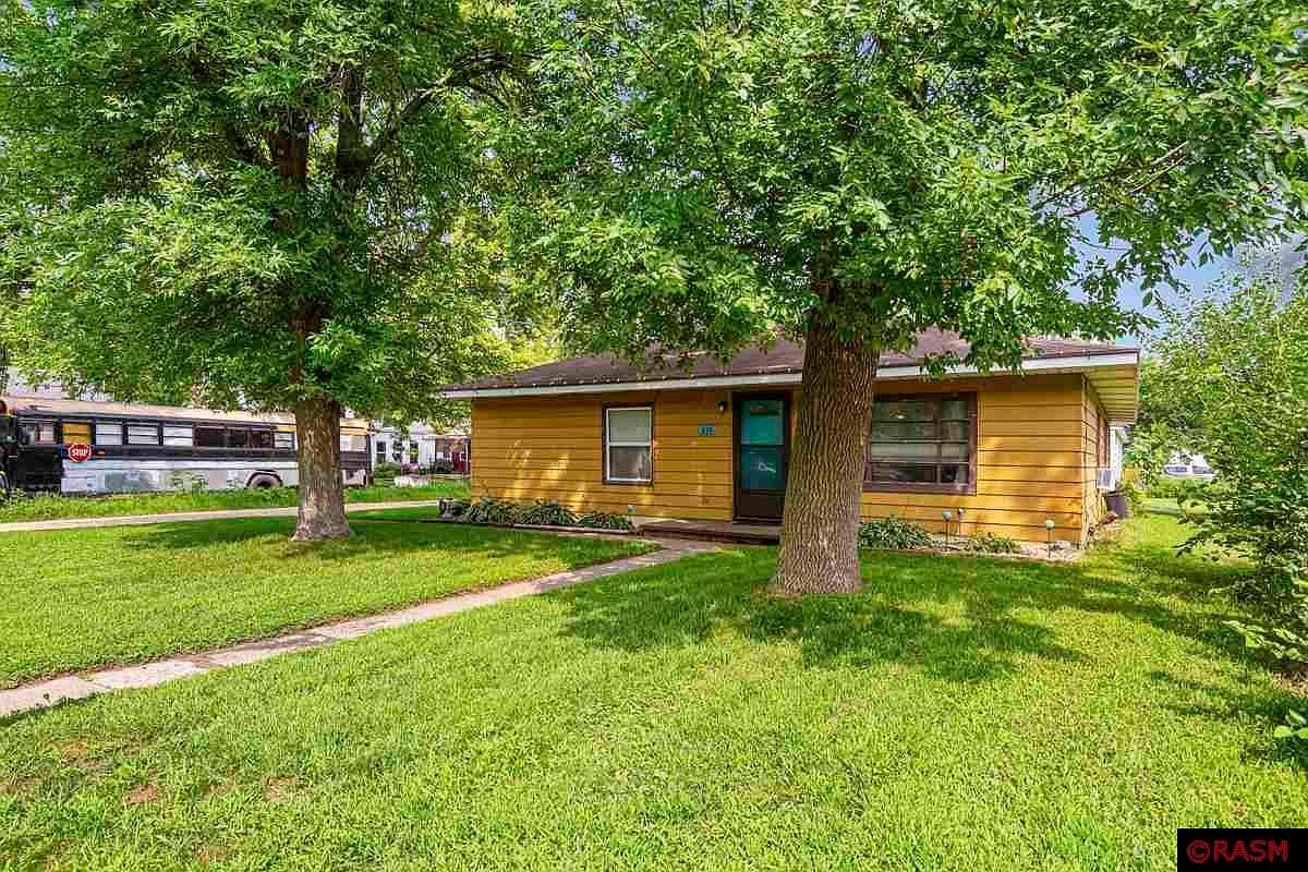 210 Bird St S Mankato, MN 56001 - Thumbnail 3