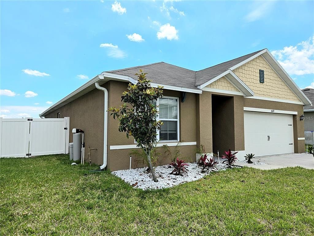 2829 Grandbury Grove Rd Lakeland, FL 33811 - Thumbnail 3