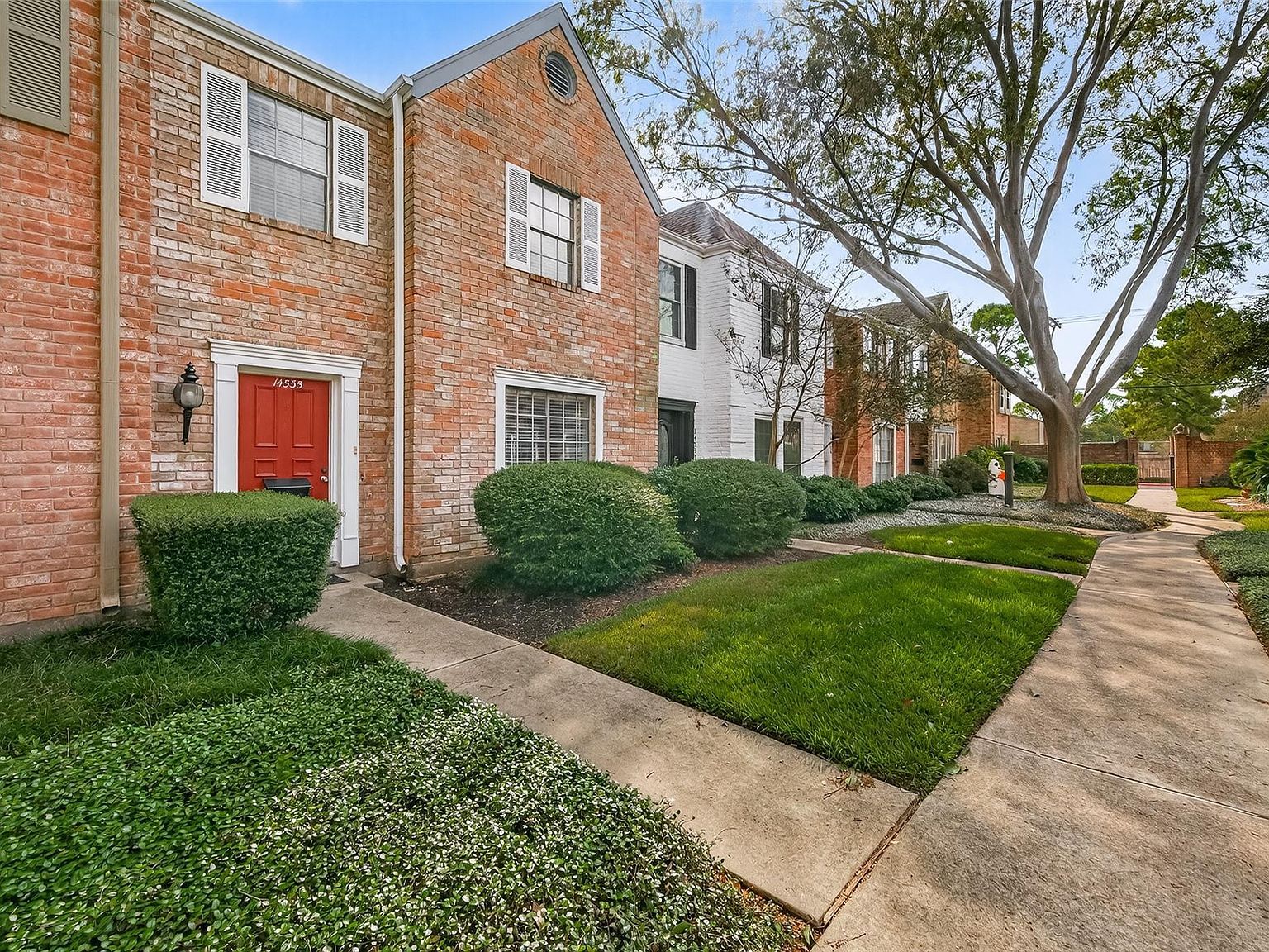 14535 Misty Meadow Ln Houston, TX 77079 - Thumbnail 3