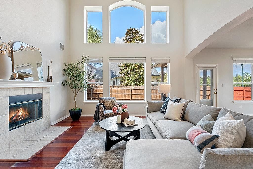 11100 Alison Parke Trl Austin, TX 78750 - Thumbnail 3