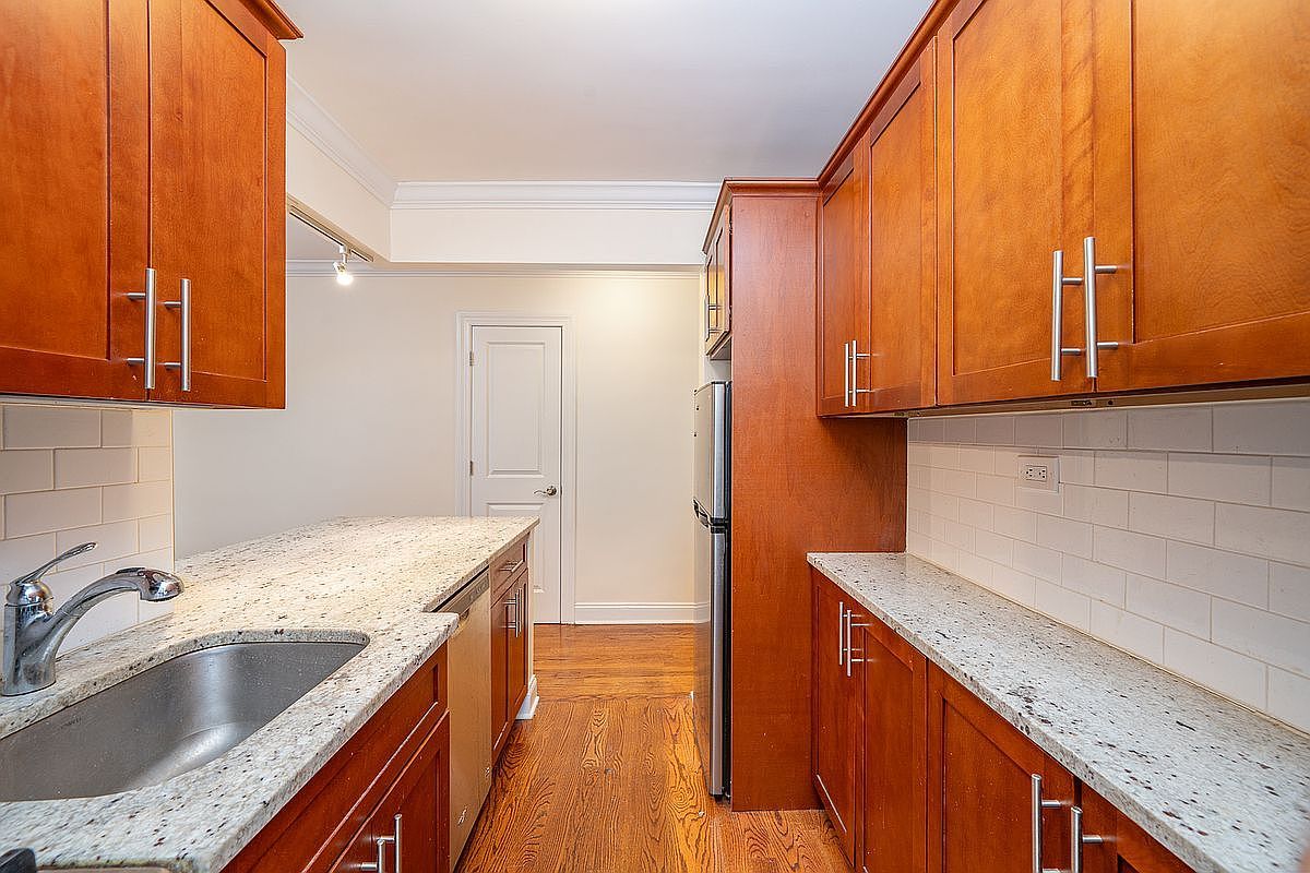 259 Bennett Ave #5E New York, NY 10040 - Thumbnail 3