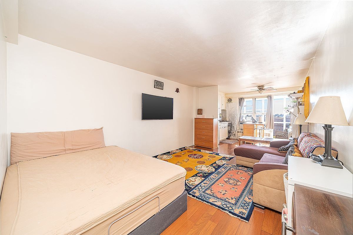 35-51 85th St APT 9A Jackson Heights, NY 11372 - Thumbnail 3
