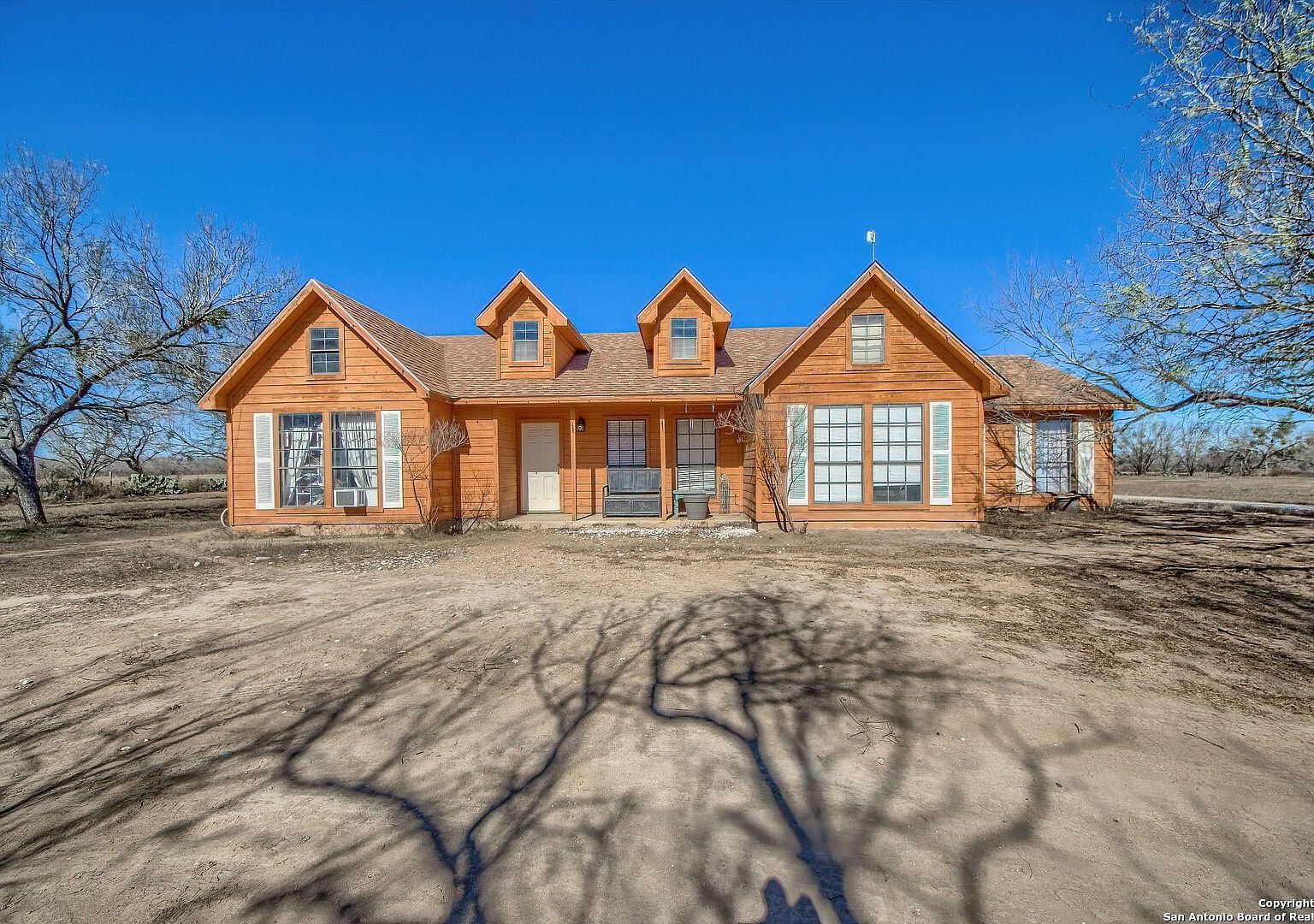 200 Meadowview Dr Lytle, TX 78052 - Thumbnail 3