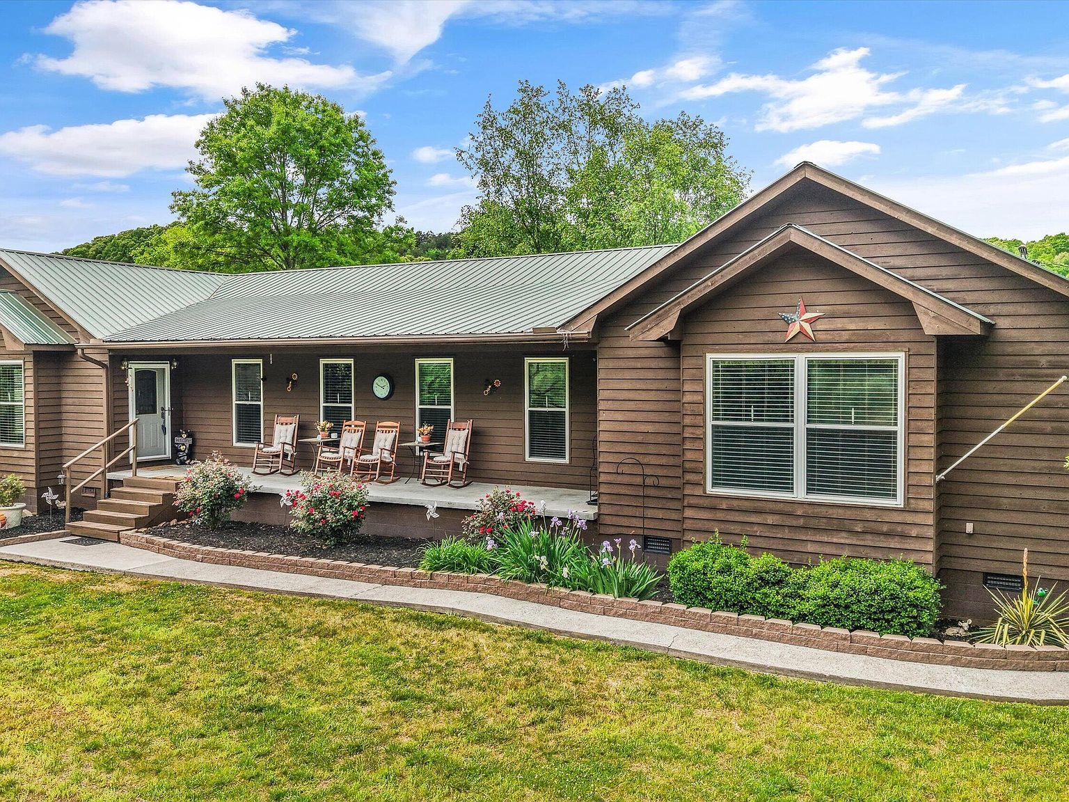 1500 Liberty Hill Rd Washburn, TN 37888 - Thumbnail 3