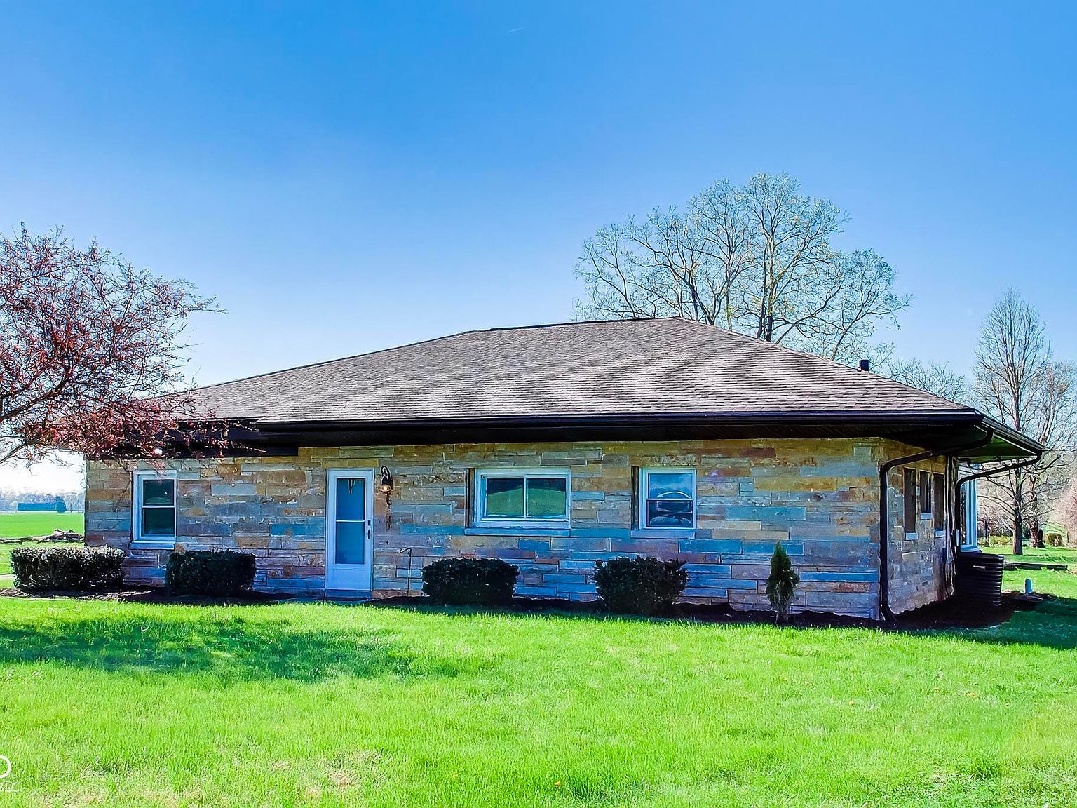 5551 W 200 N Greenfield, IN 46140 - Thumbnail 3