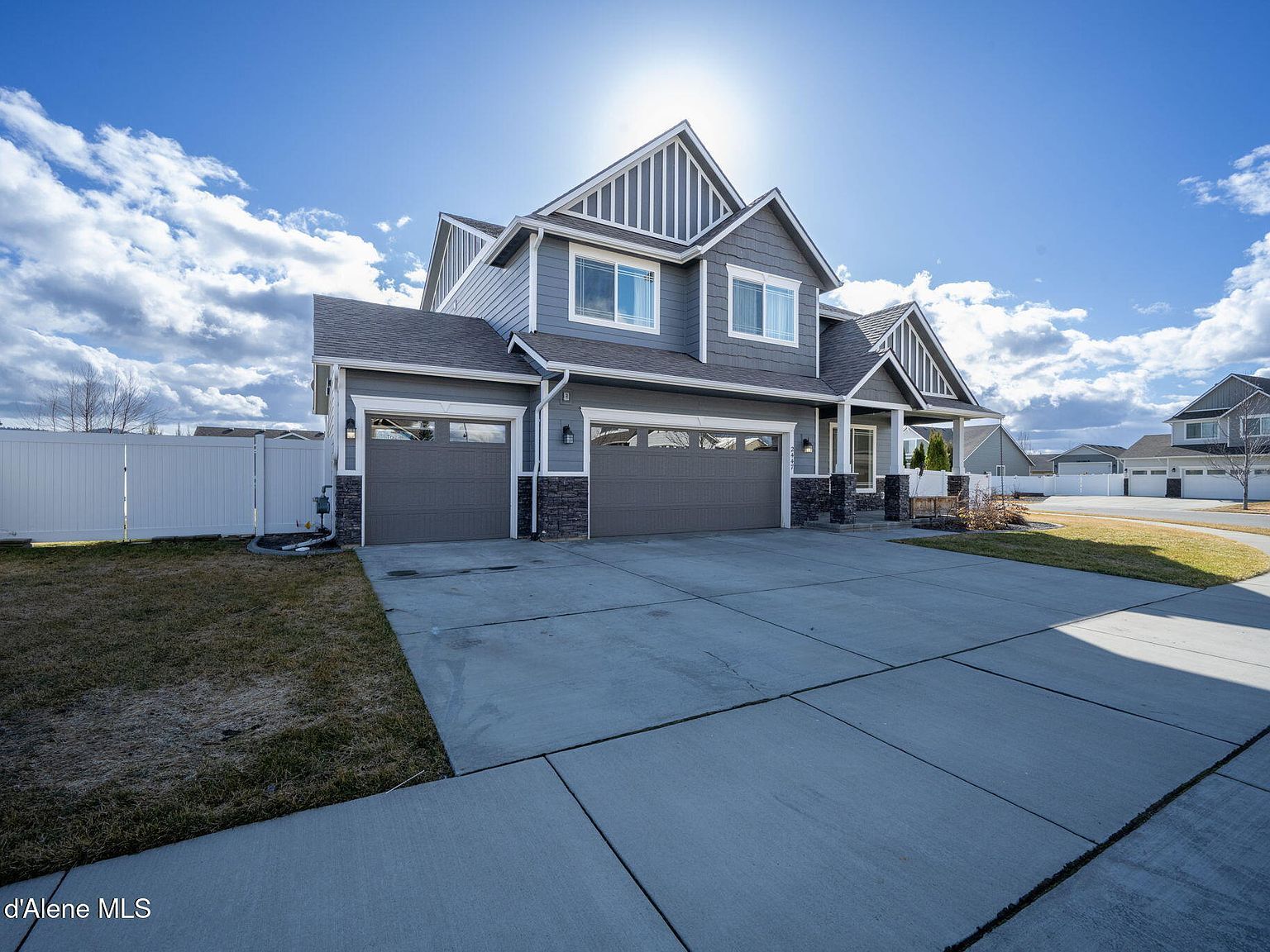 2447 N Viking Loop Post Falls, ID 83854 - Thumbnail 3