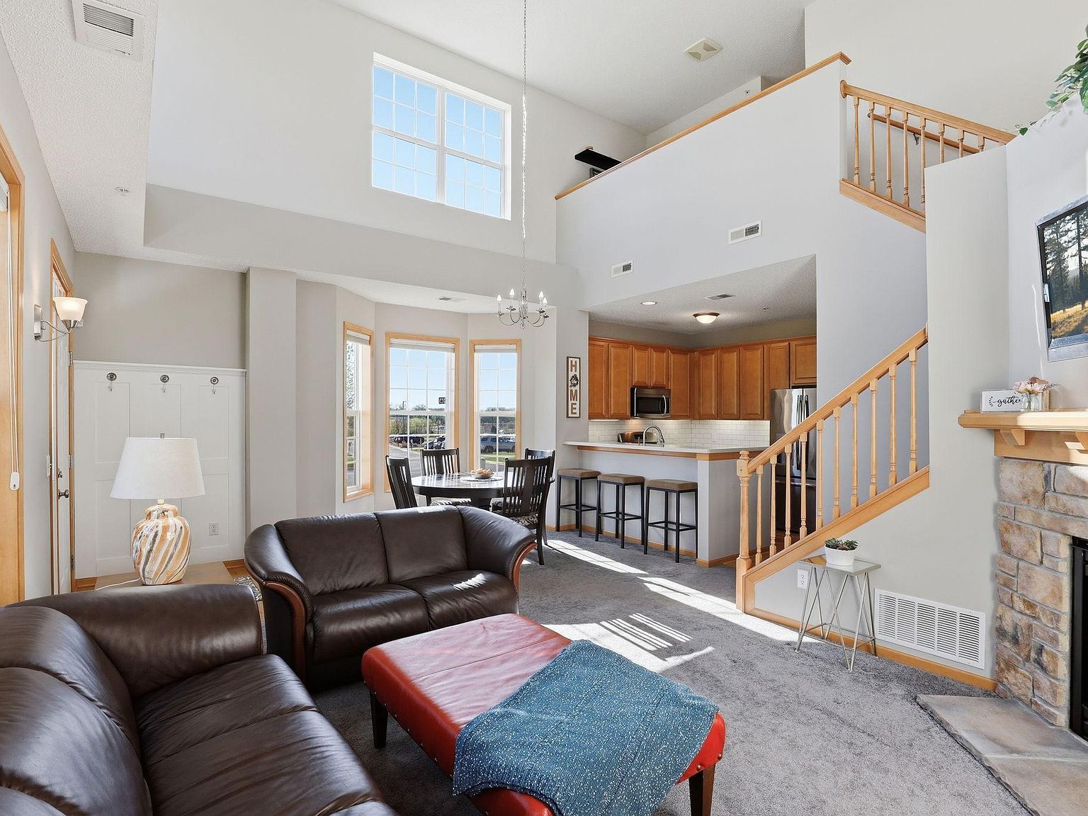1249 Chateau Ave #405 Maplewood, MN 55109 - Thumbnail 3