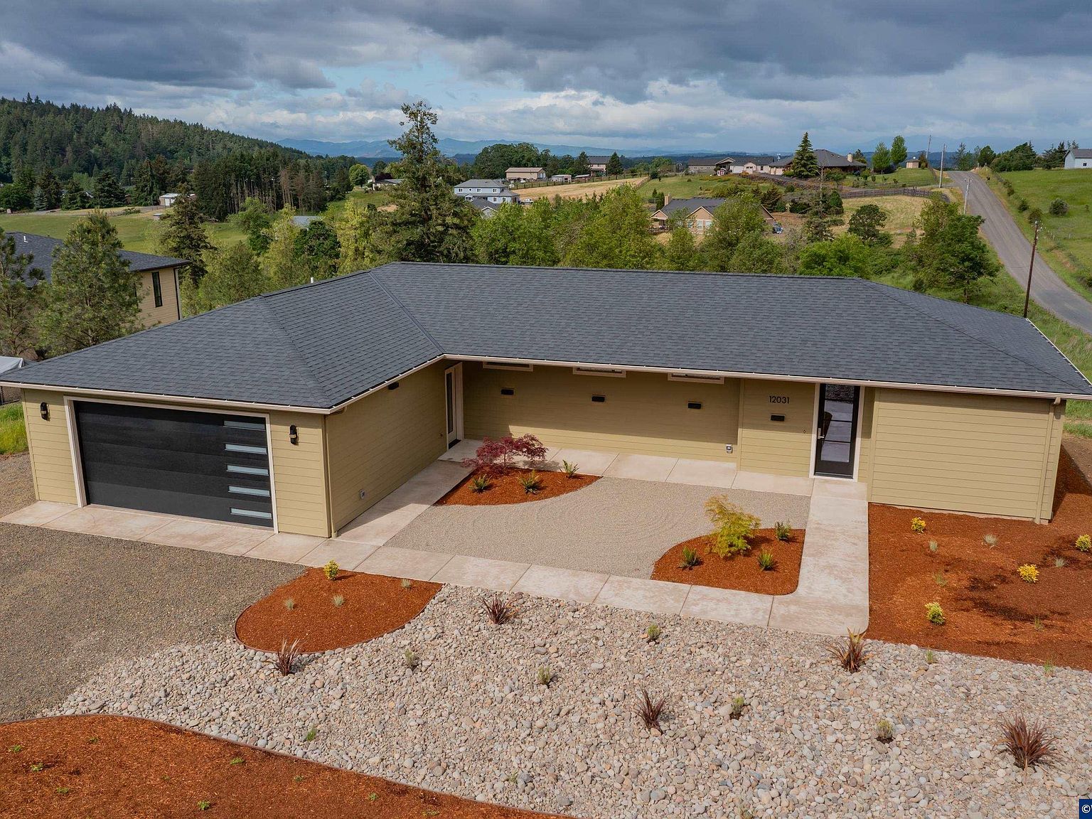 12031 Happy Way SE Jefferson, OR 97352 - Thumbnail 3