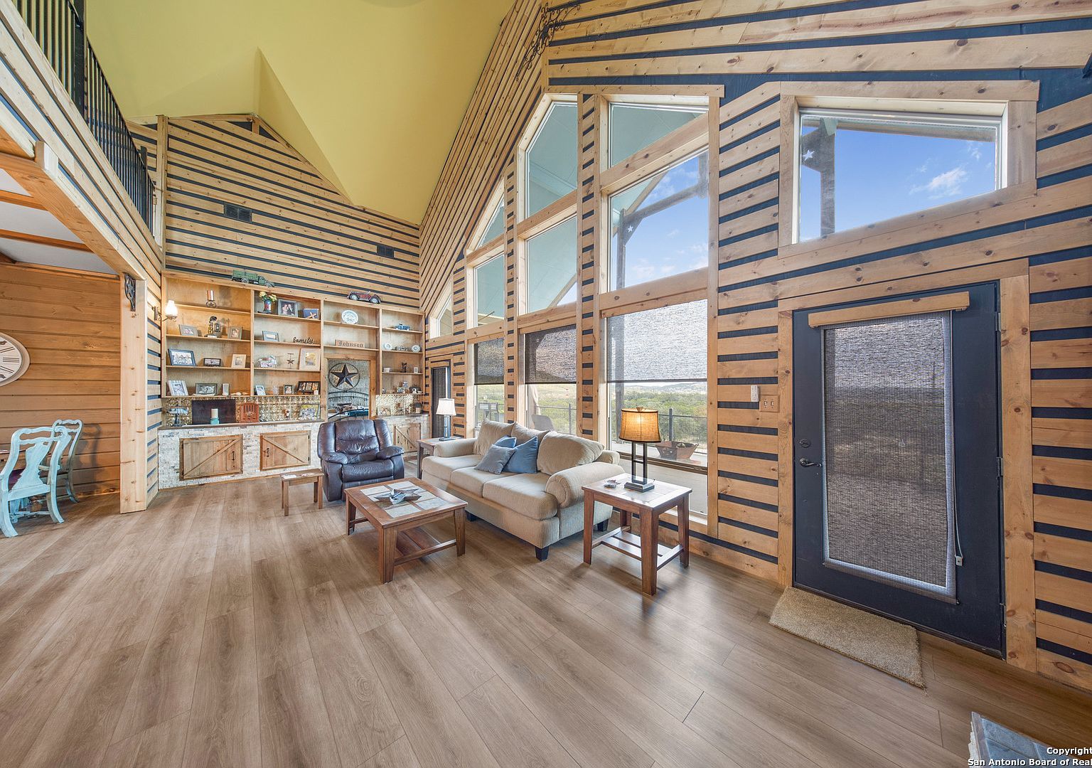 189 Scenic Sunset Lakehills, TX 78063 - Thumbnail 3