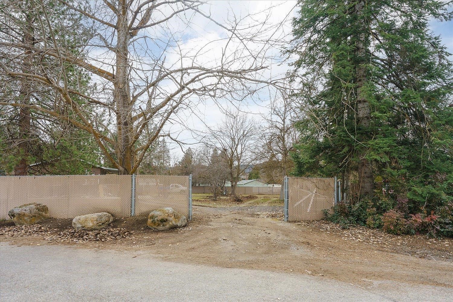 10626 E 27th Ave Spokane Valley, WA 99206 - Thumbnail 3