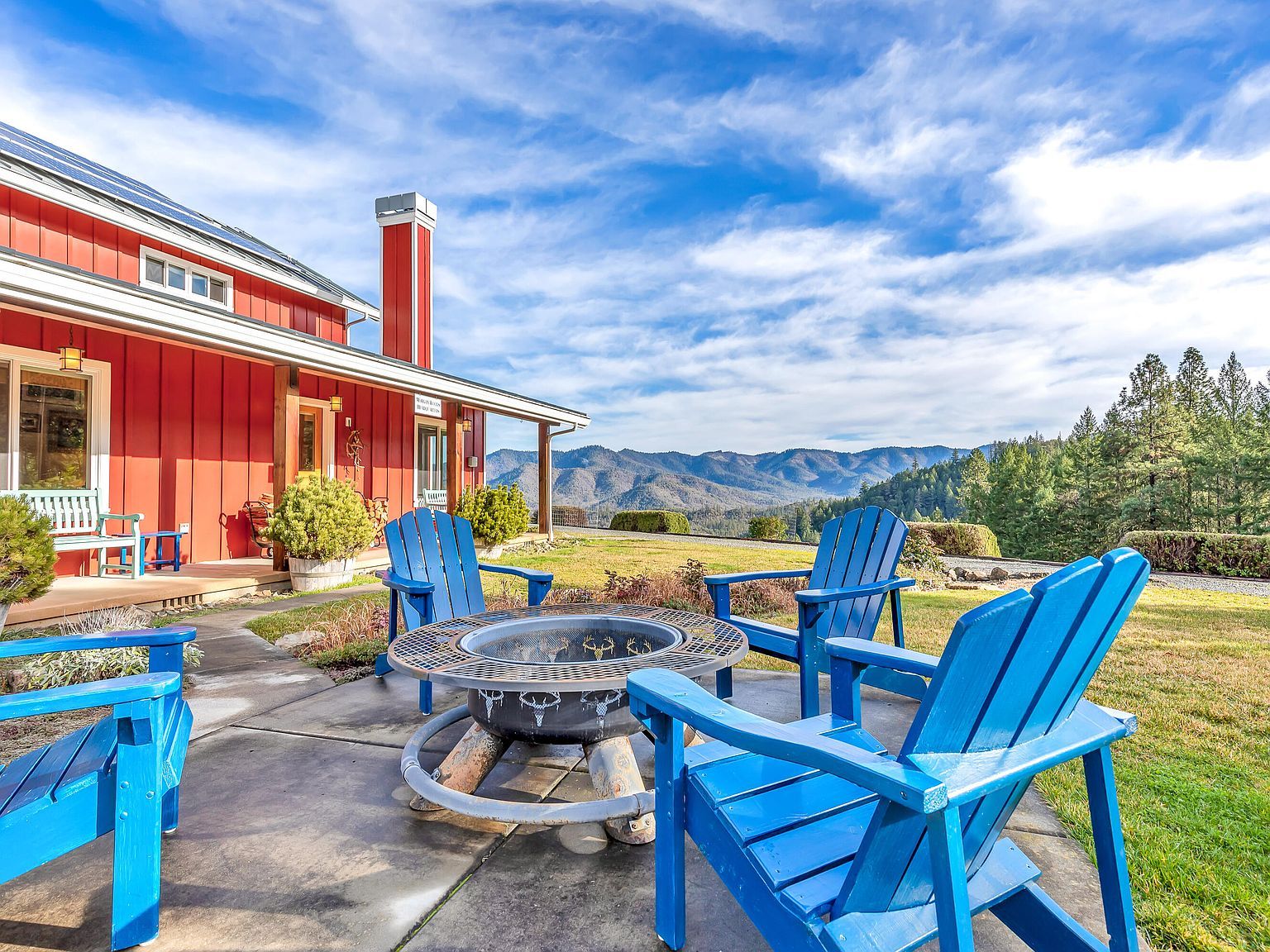 2742 Birdseye Creek Rd Gold Hill, OR 97525 - Thumbnail 3