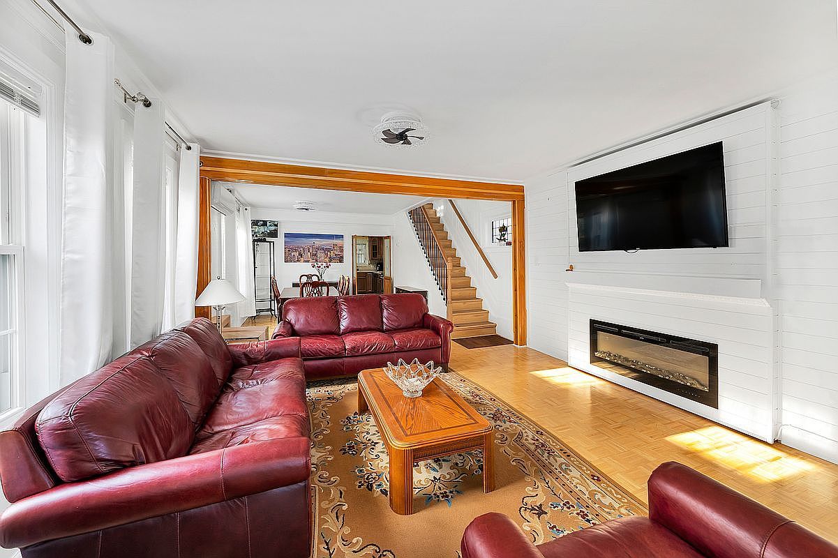 132-11 107th Ave #1 South Richmond Hill, NY 11419 - Thumbnail 3