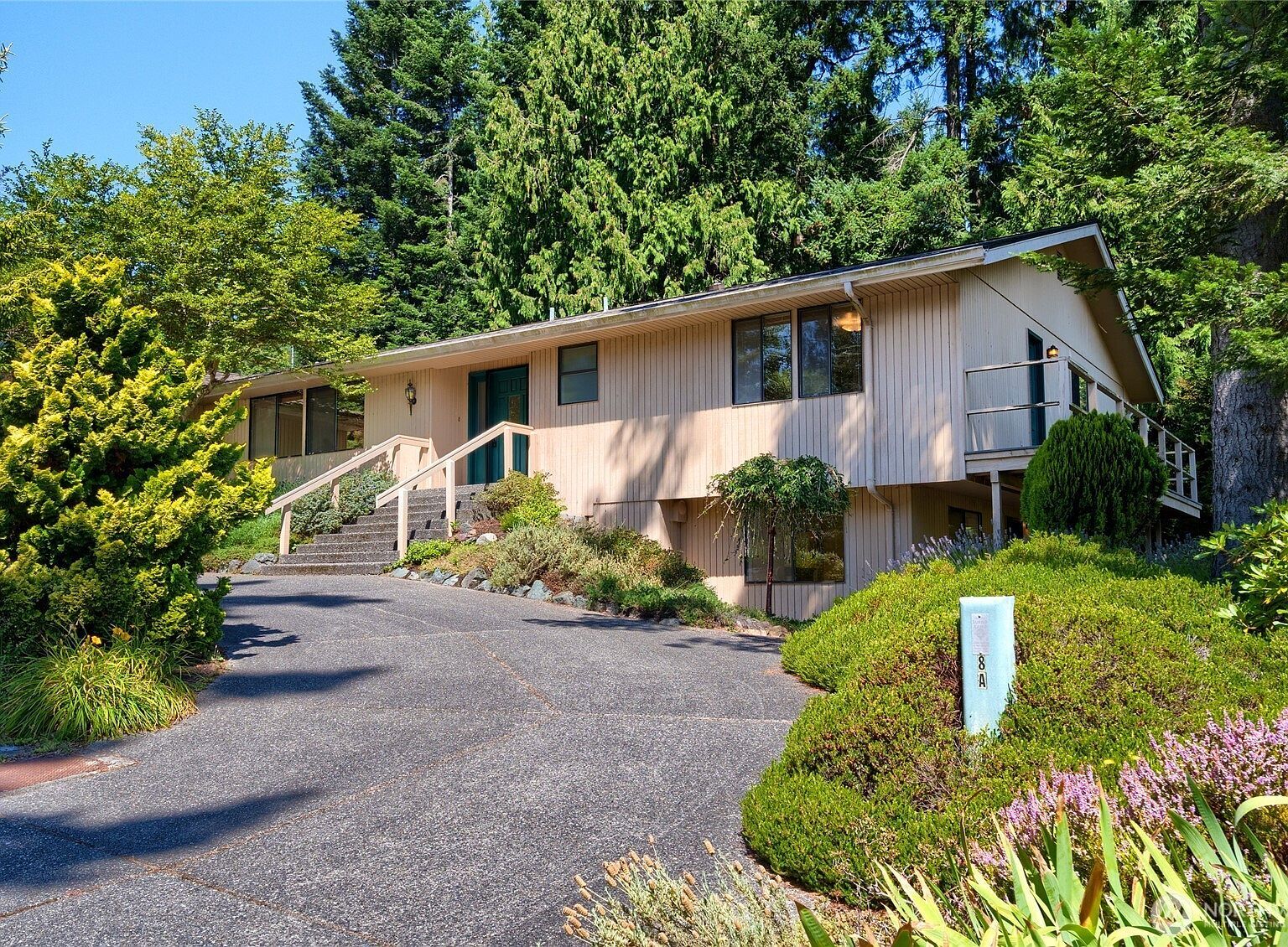 379 Snohomish Dr La Conner, WA 98257 - Thumbnail 3