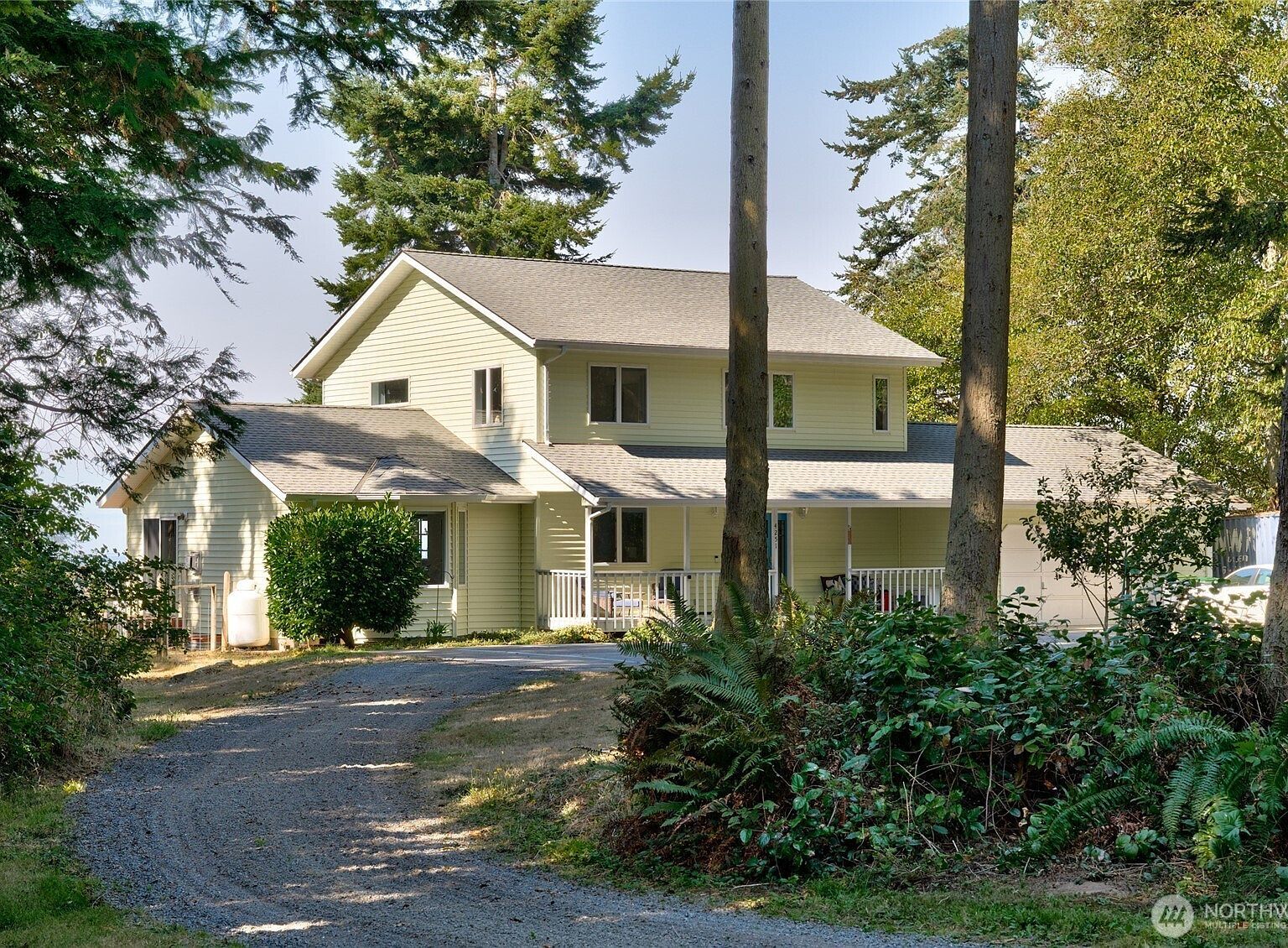 4251 Hollydale Ln Oak Harbor, WA 98277 - Thumbnail 3