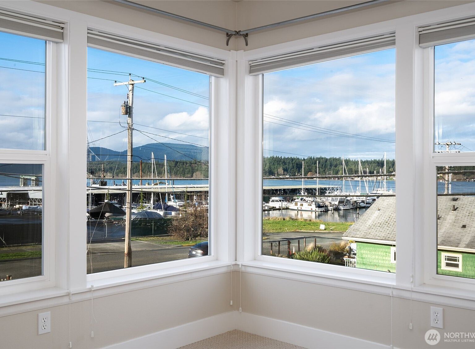 1418 6th St Anacortes, WA 98221 - Thumbnail 3