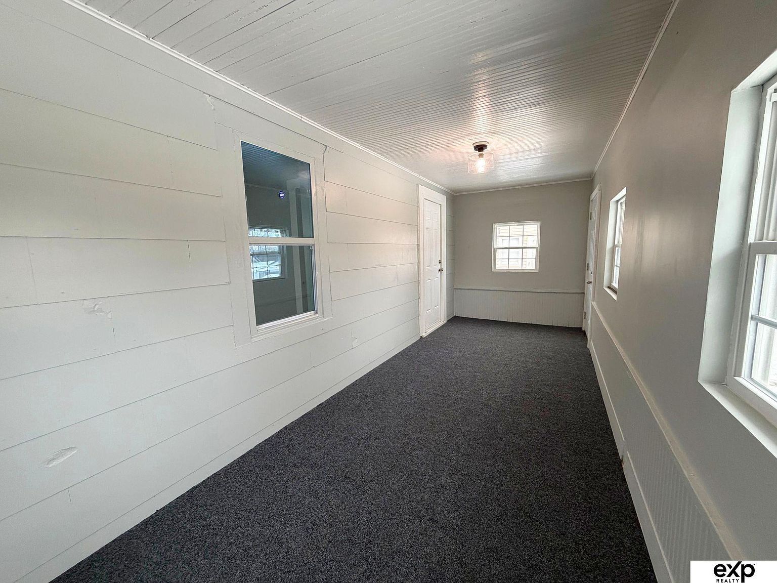 4740 N 40th Ave Omaha, NE 68111 - Thumbnail 3