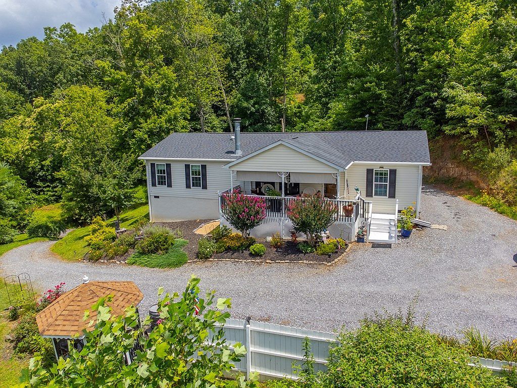 206 Red Rile Trl Sylva, NC 28779 - Thumbnail 3