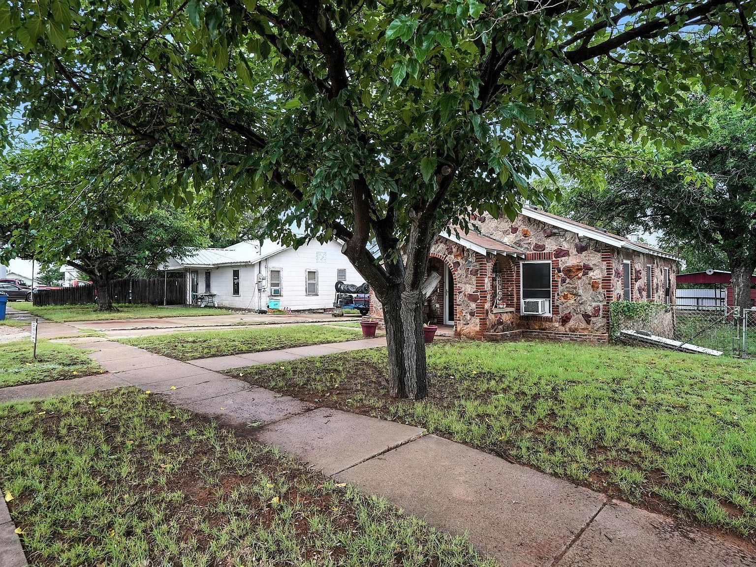 907 Bowie St Sweetwater, TX 79556 - Thumbnail 3