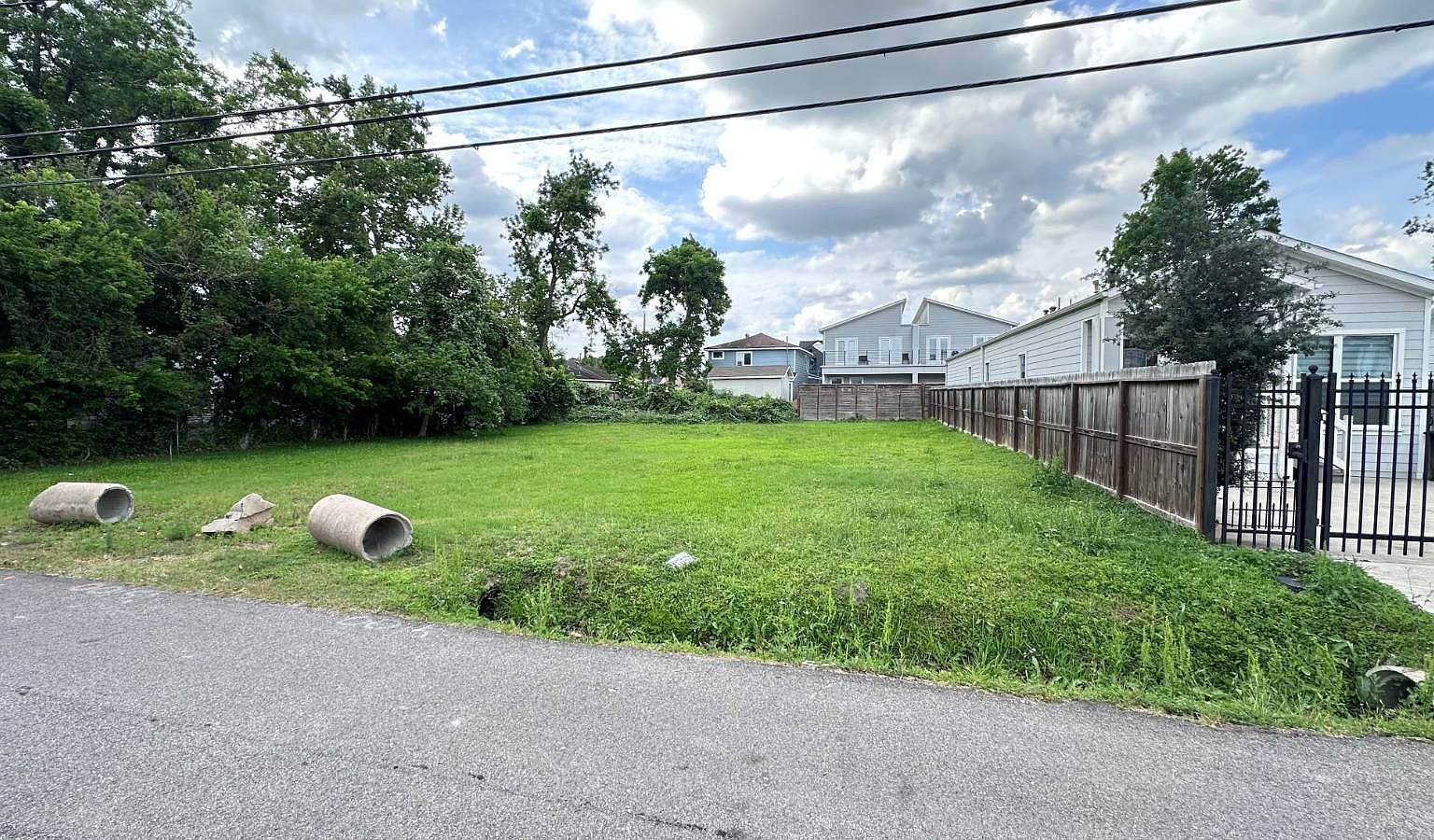 121 E 31st 1/2 Street Lots 15 16 #&-17 Houston, TX 77018 - Thumbnail 3