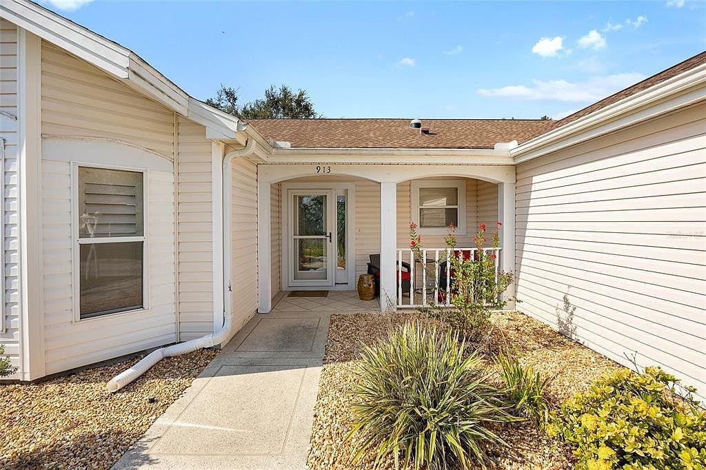 913 Soledad Way The Villages, FL 32159 - Thumbnail 3