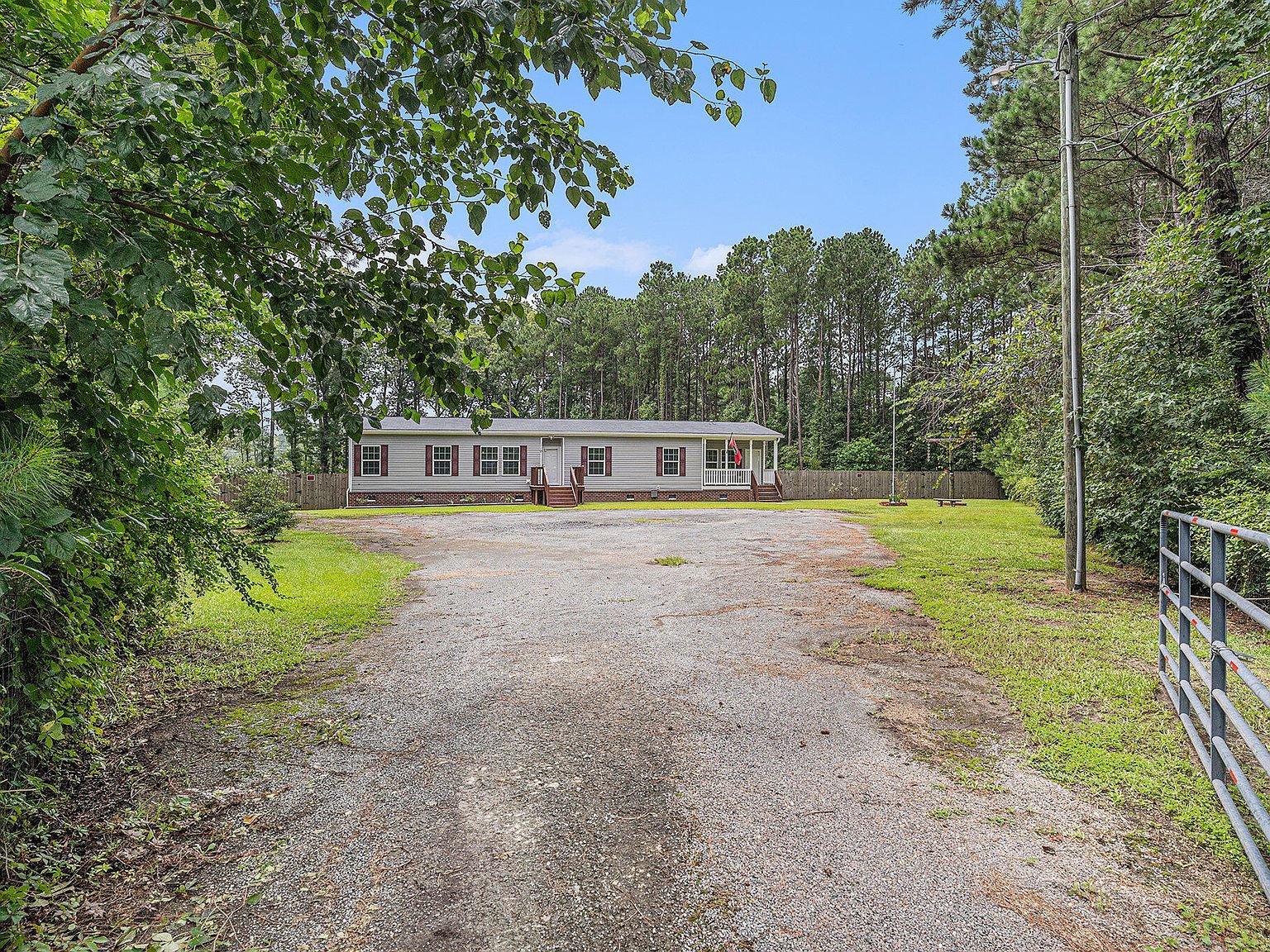 110 Barton Ln Summerville, SC 29483 - Thumbnail 3