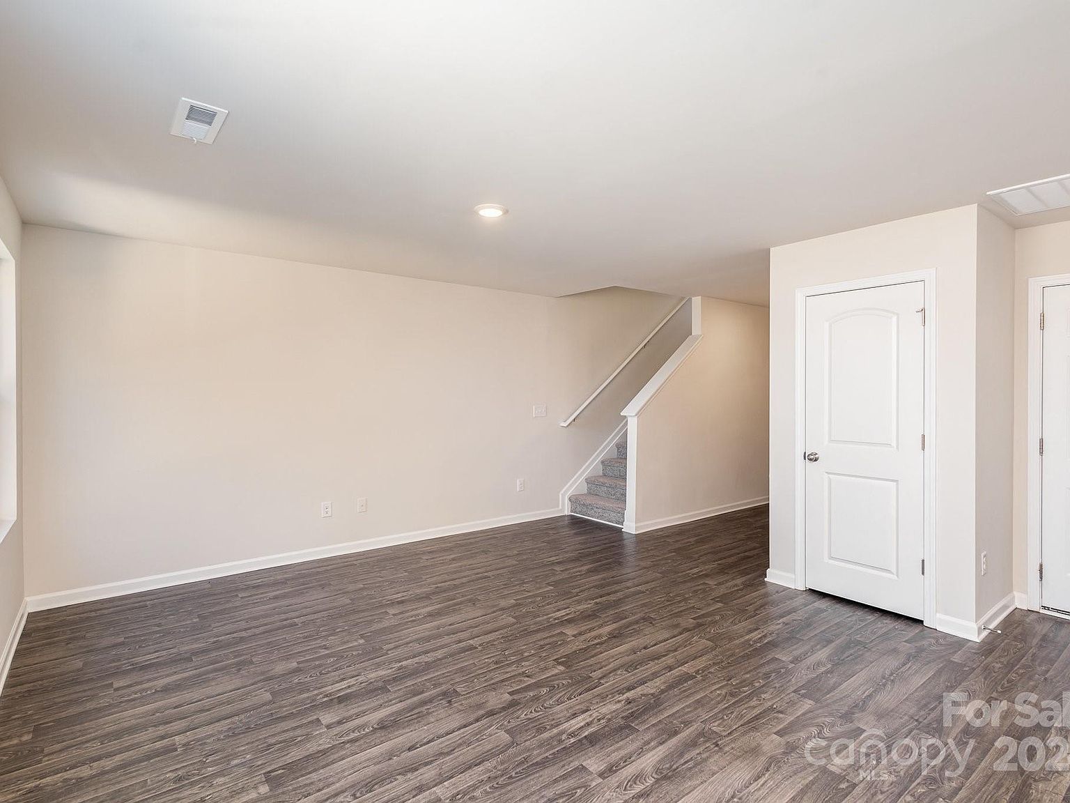 1542 Cannan Mountain Dr Newton, NC 28658 - Thumbnail 3