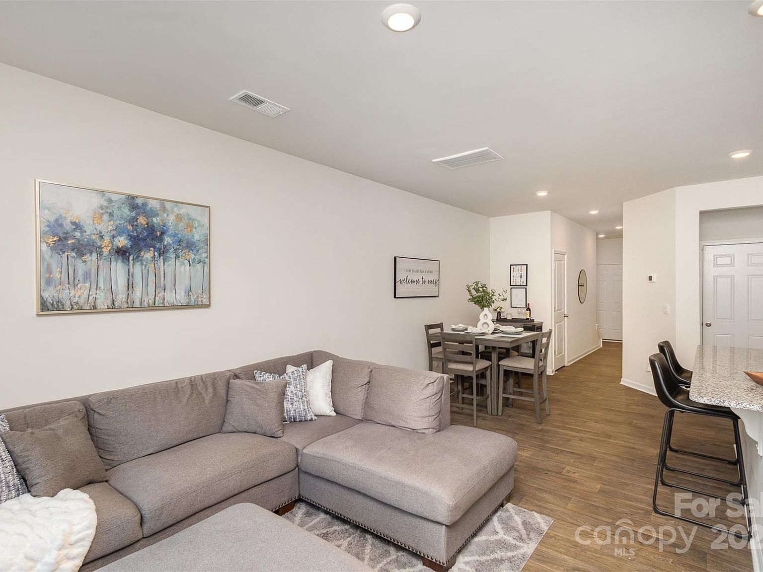 7109 N Mills Rd Charlotte, NC 28216 - Thumbnail 3