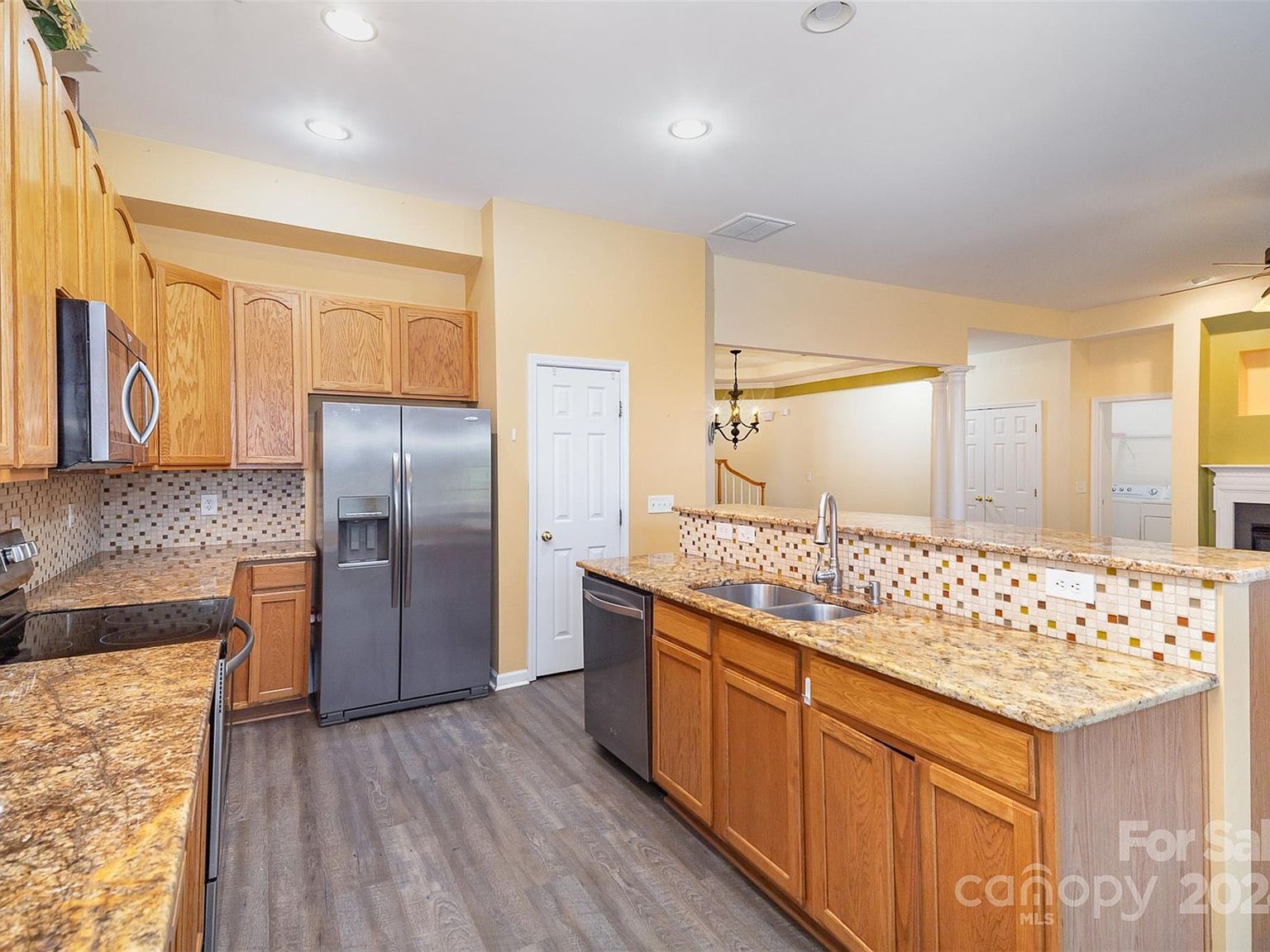 8511 Castledown Dr Huntersville, NC 28078 - Thumbnail 3