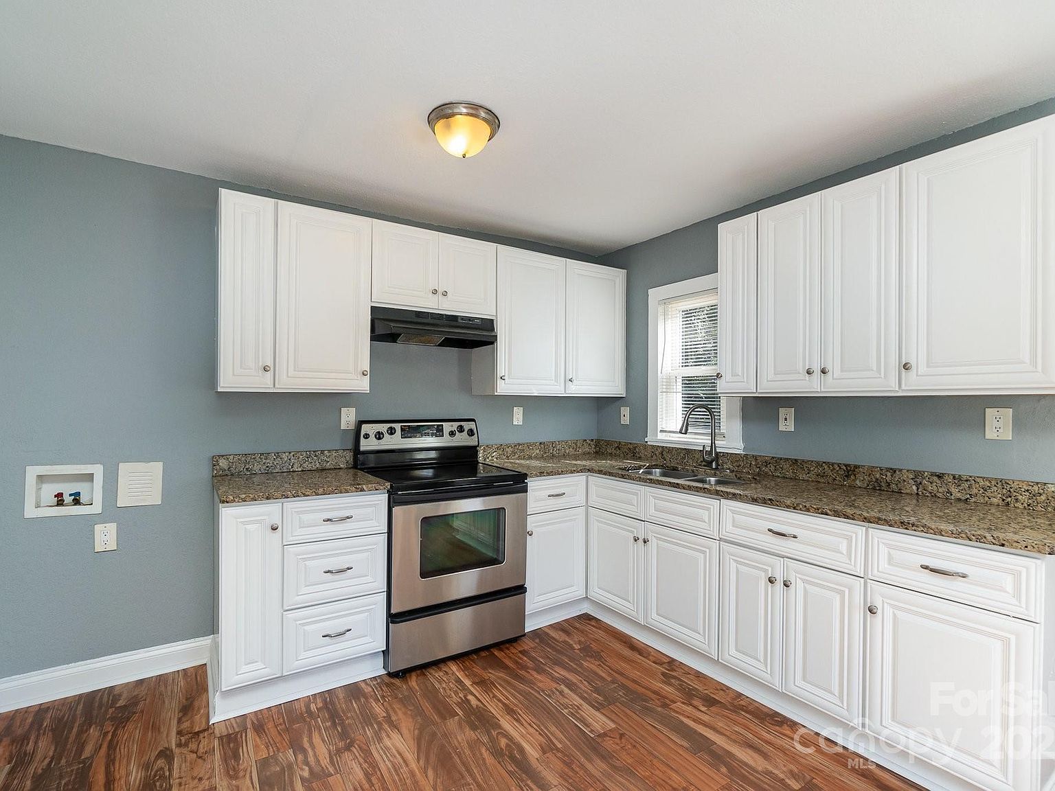 2630 Druid Hills Way Charlotte, NC 28206 - Thumbnail 3