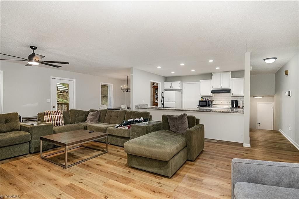 914 Tamworth Rd Asheboro, NC 27203 - Thumbnail 3