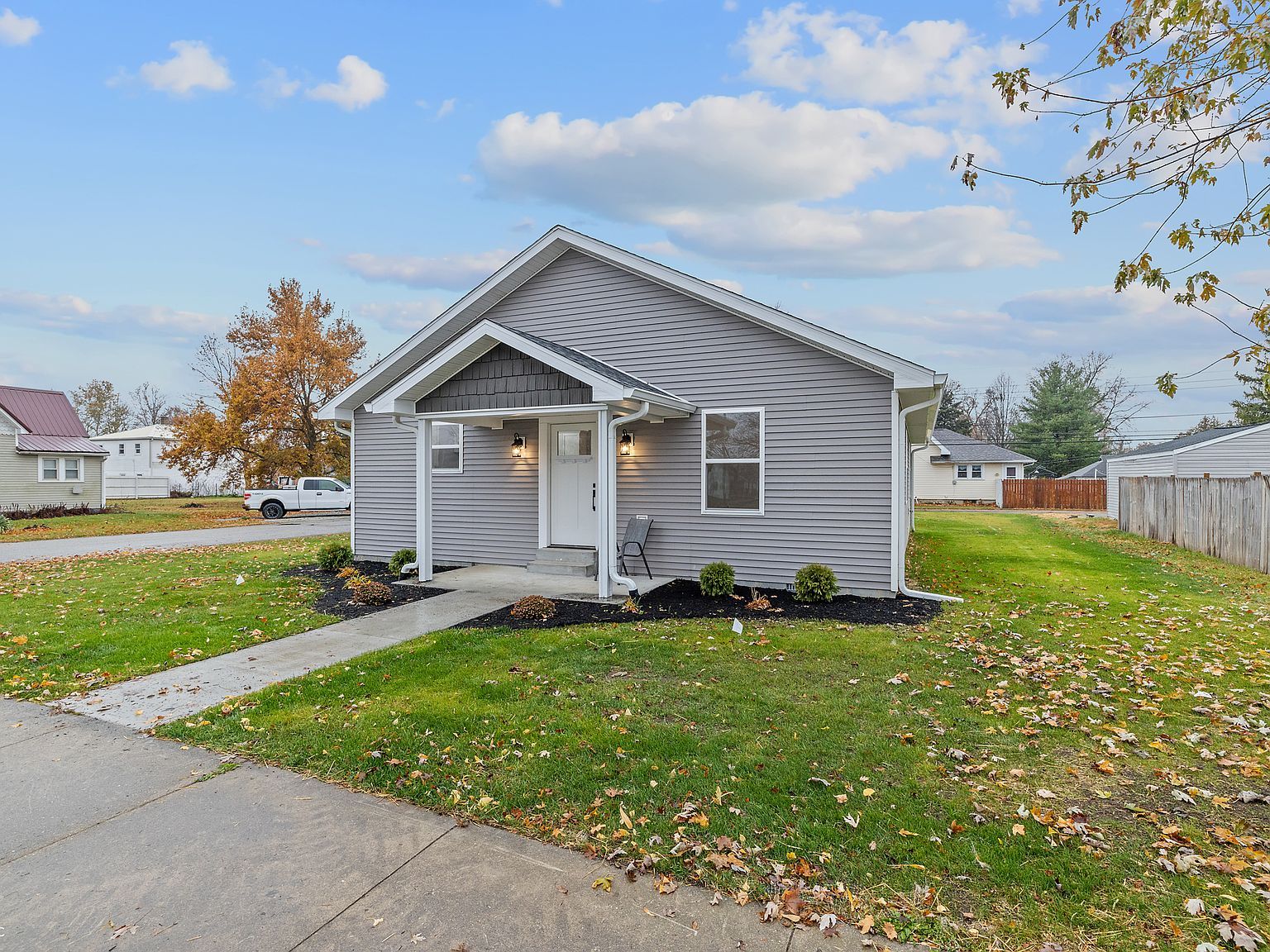 1002 N Harrison St Alexandria, IN 46001 - Thumbnail 3