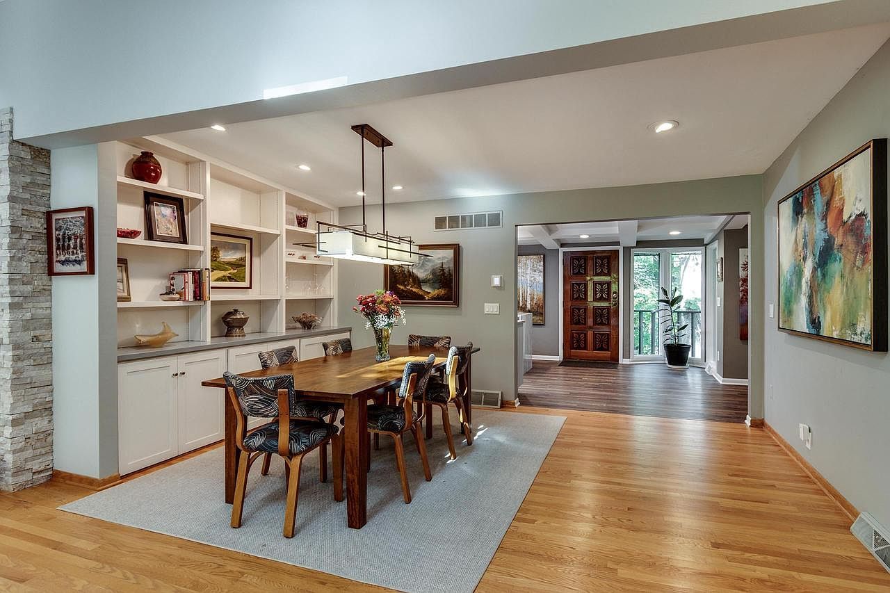 208 Saratoga Cir Madison, WI 53705 - Thumbnail 3