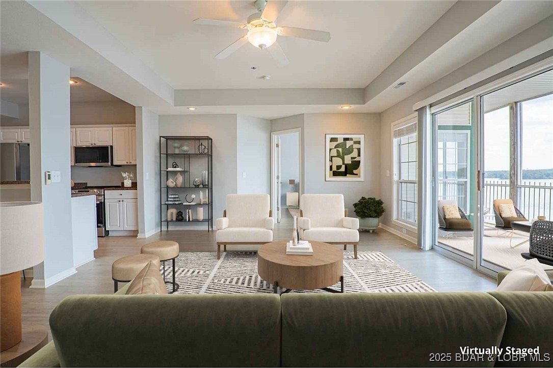 806 E Harbour Towne Dr #806E Lake Ozark, MO 65049 - Thumbnail 3