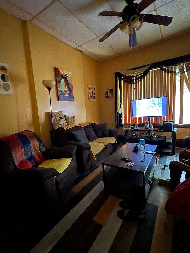 5245 S Racine Ave Chicago, IL 60609 - Thumbnail 3