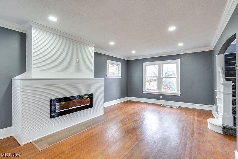 10218 Joan Ave Cleveland, OH 44111 - Thumbnail 3