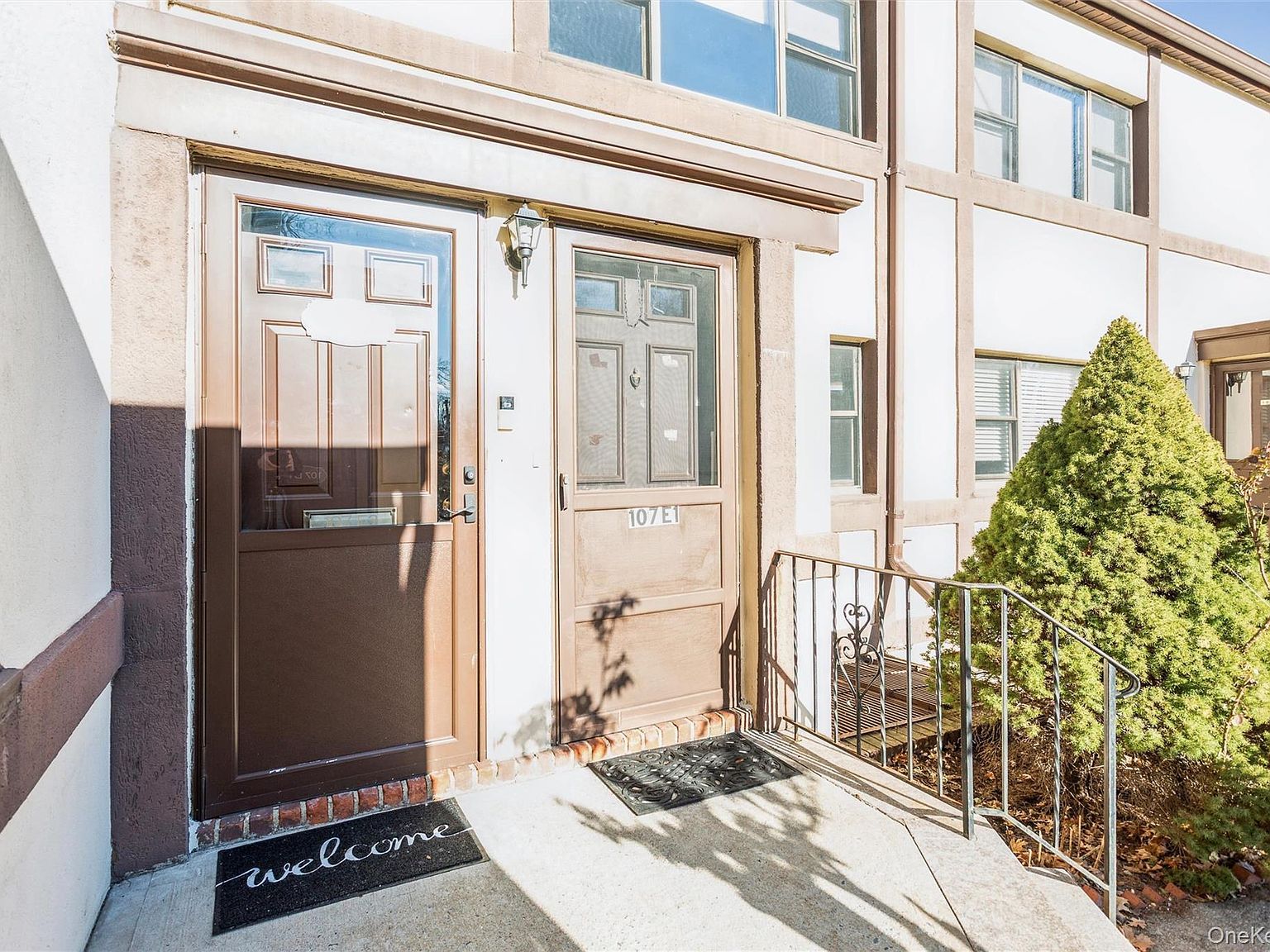 107 15th St APT E1 Garden City, NY 11530 - Thumbnail 3