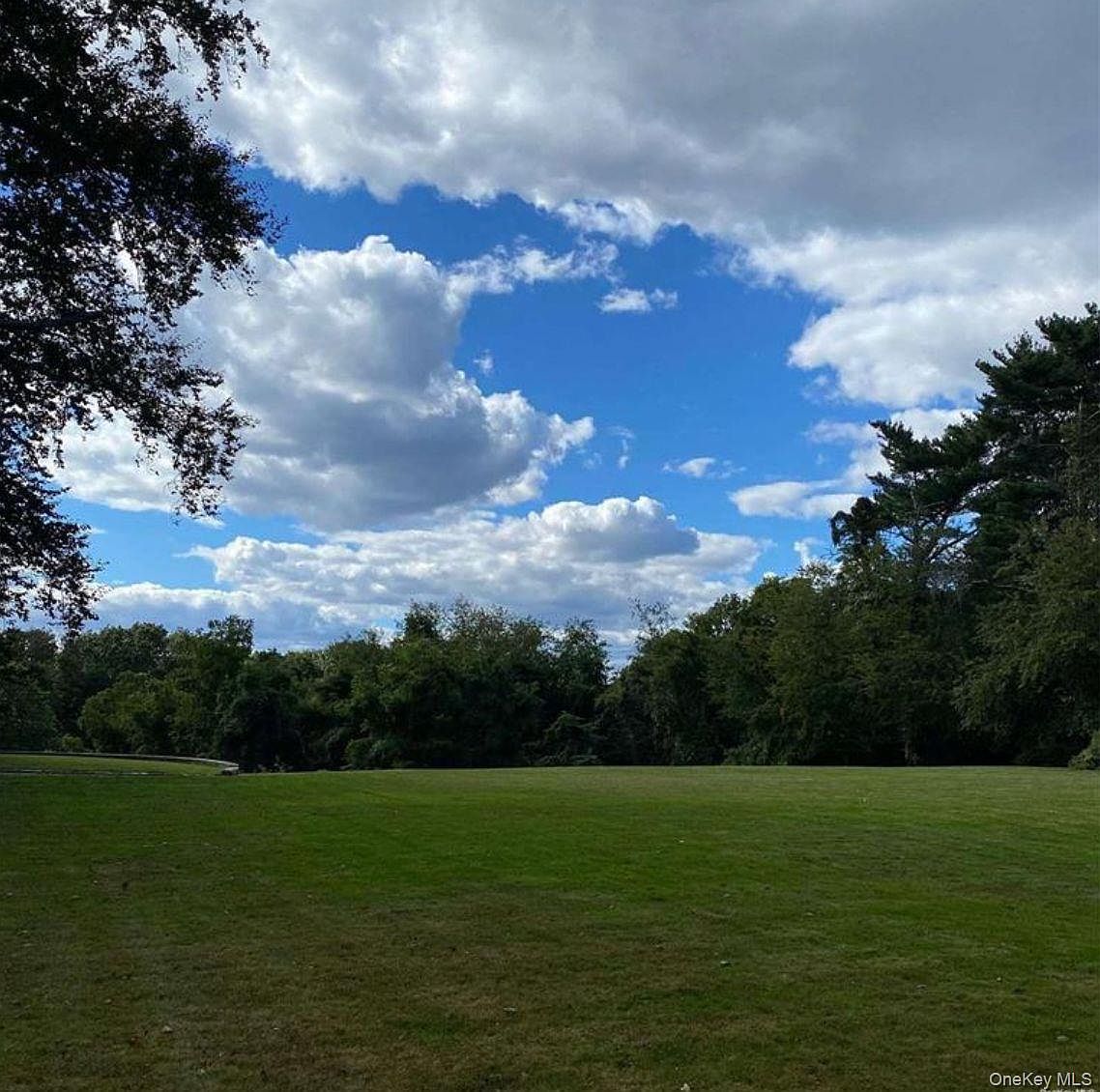147 Dosoris Ln Glen Cove, NY 11542 - Thumbnail 3