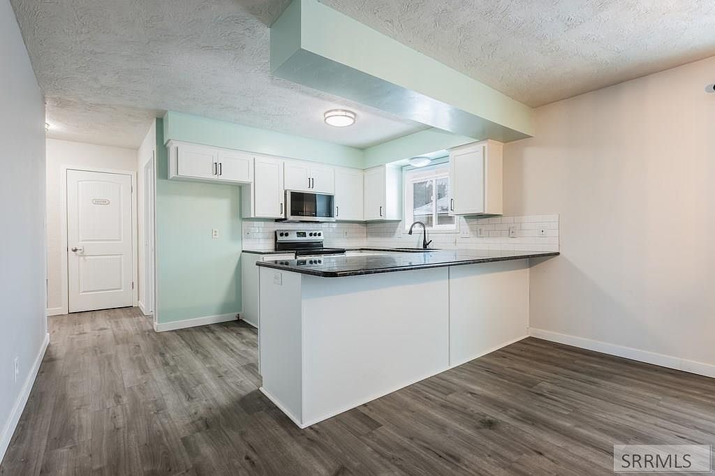 2415 Eastview Dr Idaho Falls, ID 83401 - Thumbnail 3