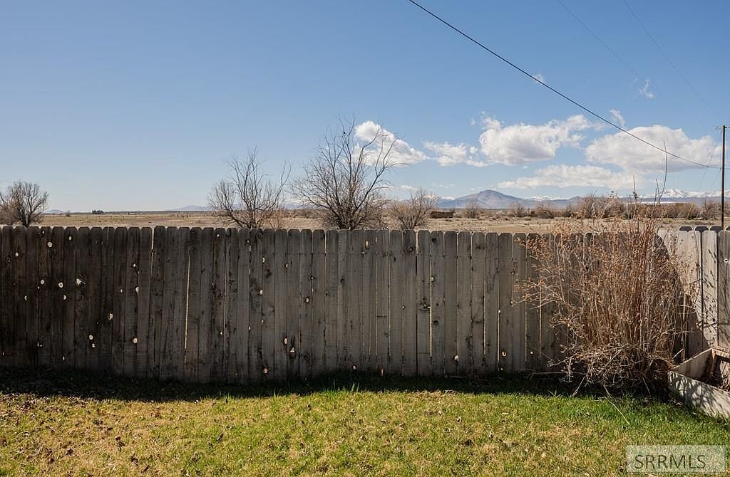 335 Augusta Dr Arco, ID 83213 - Thumbnail 3