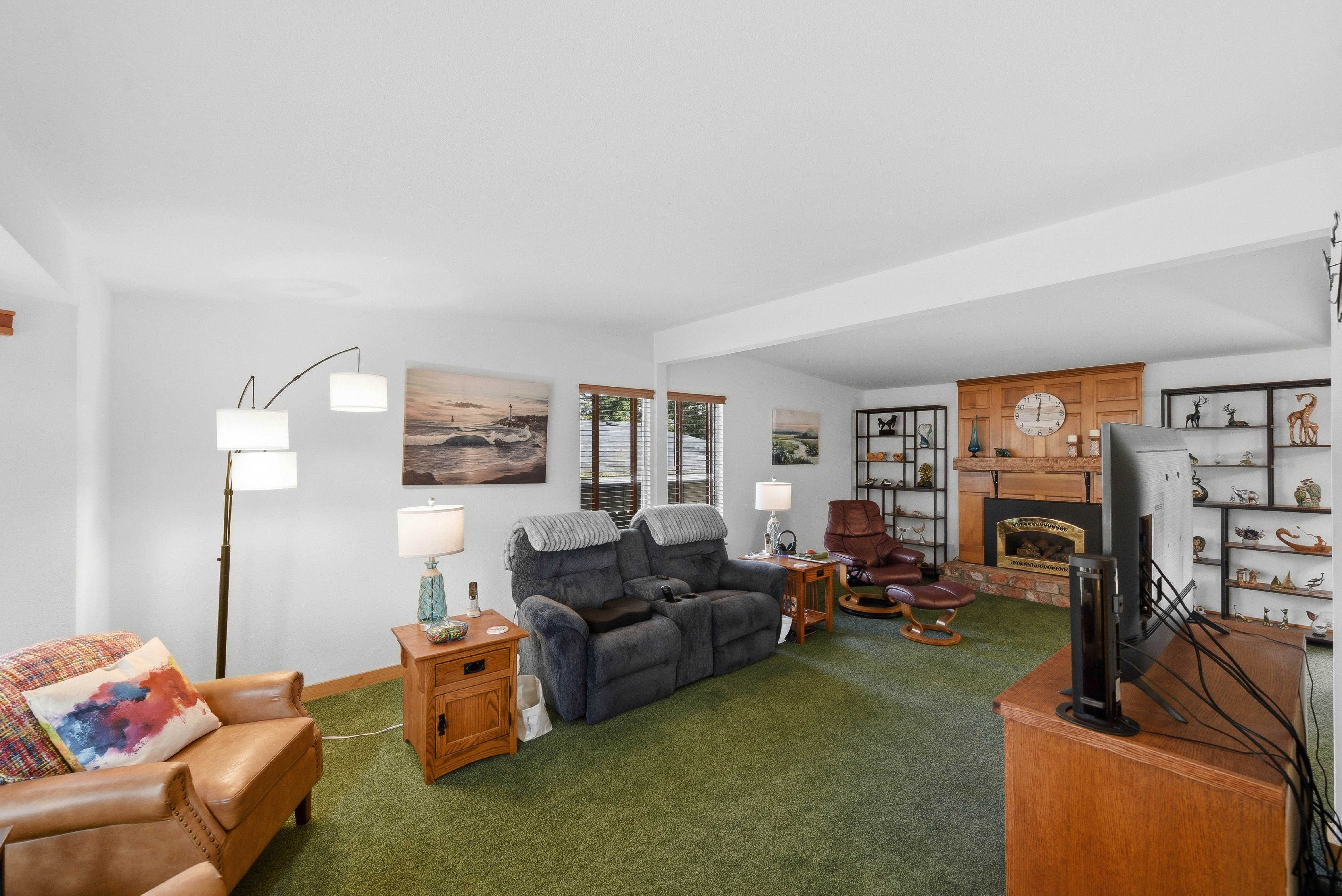 1623 Lincoln Street, North Bend, OR, USA, 97459 - Thumbnail 4