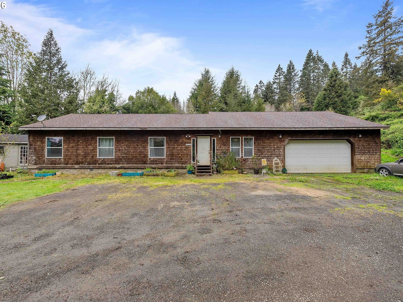 93751 Coos Sumner Ln Coos Bay, OR 97420 - Thumbnail 3