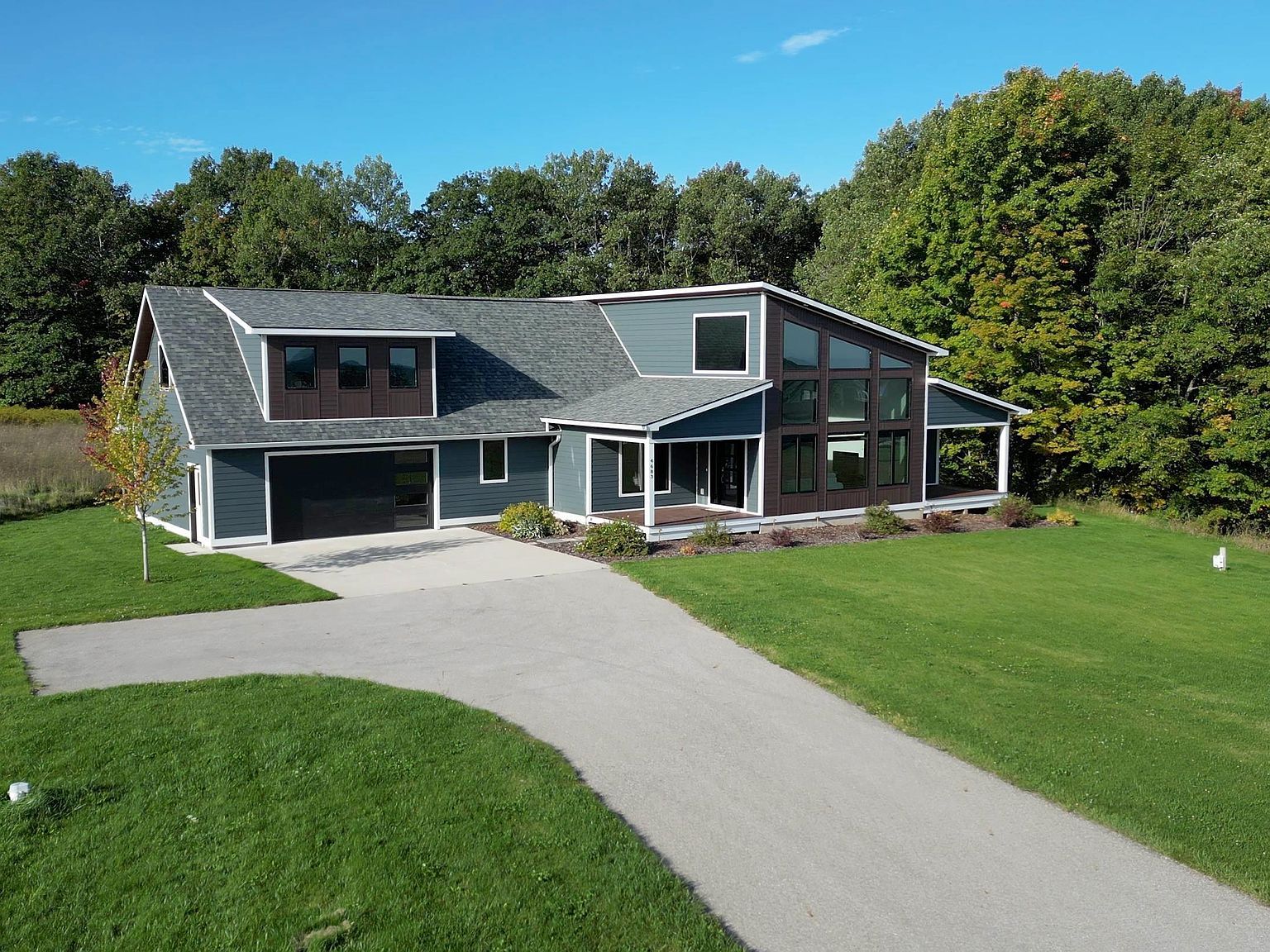 4683 E Water View Dr Lake Leelanau, MI 49653 - Thumbnail 3
