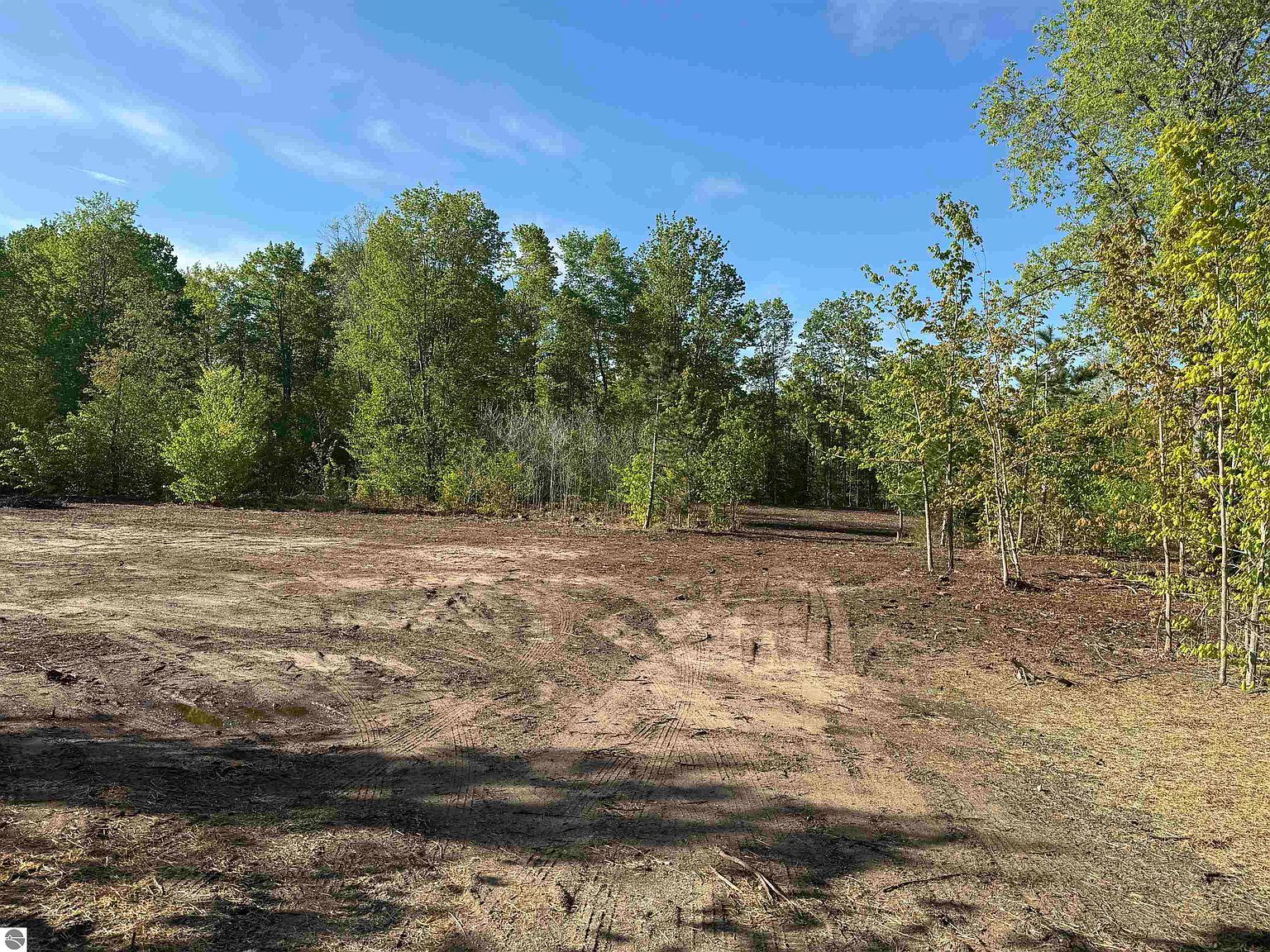 1060 E Solaris Way Maple City, MI 49664 - Thumbnail 3