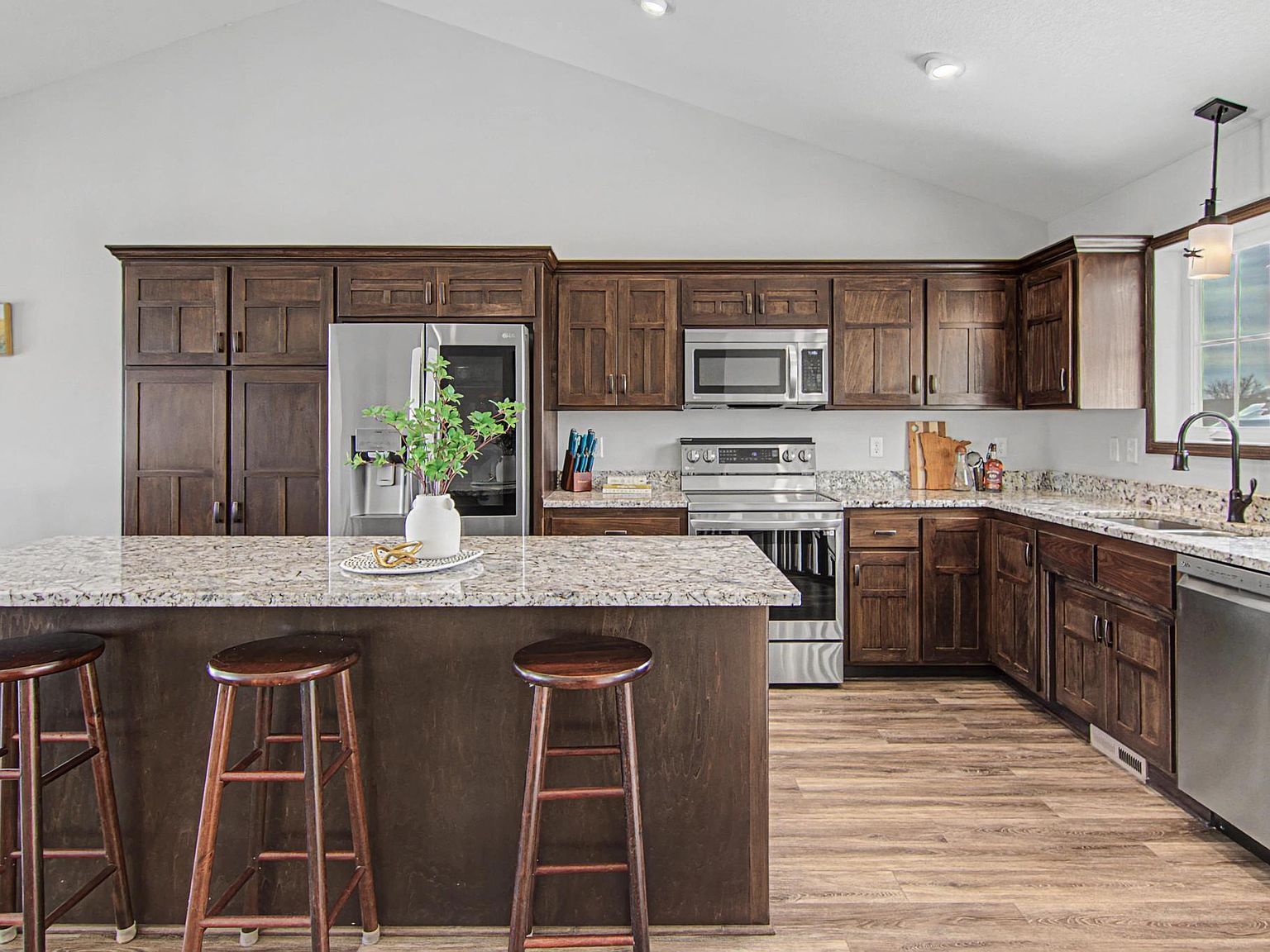 24321 Pierce Path NE East Bethel, MN 55005 - Thumbnail 3